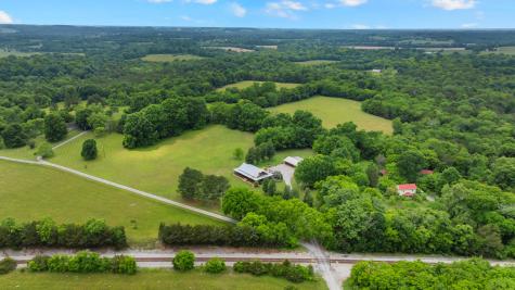990 Bugscuffle Road Wartrace TN 37183