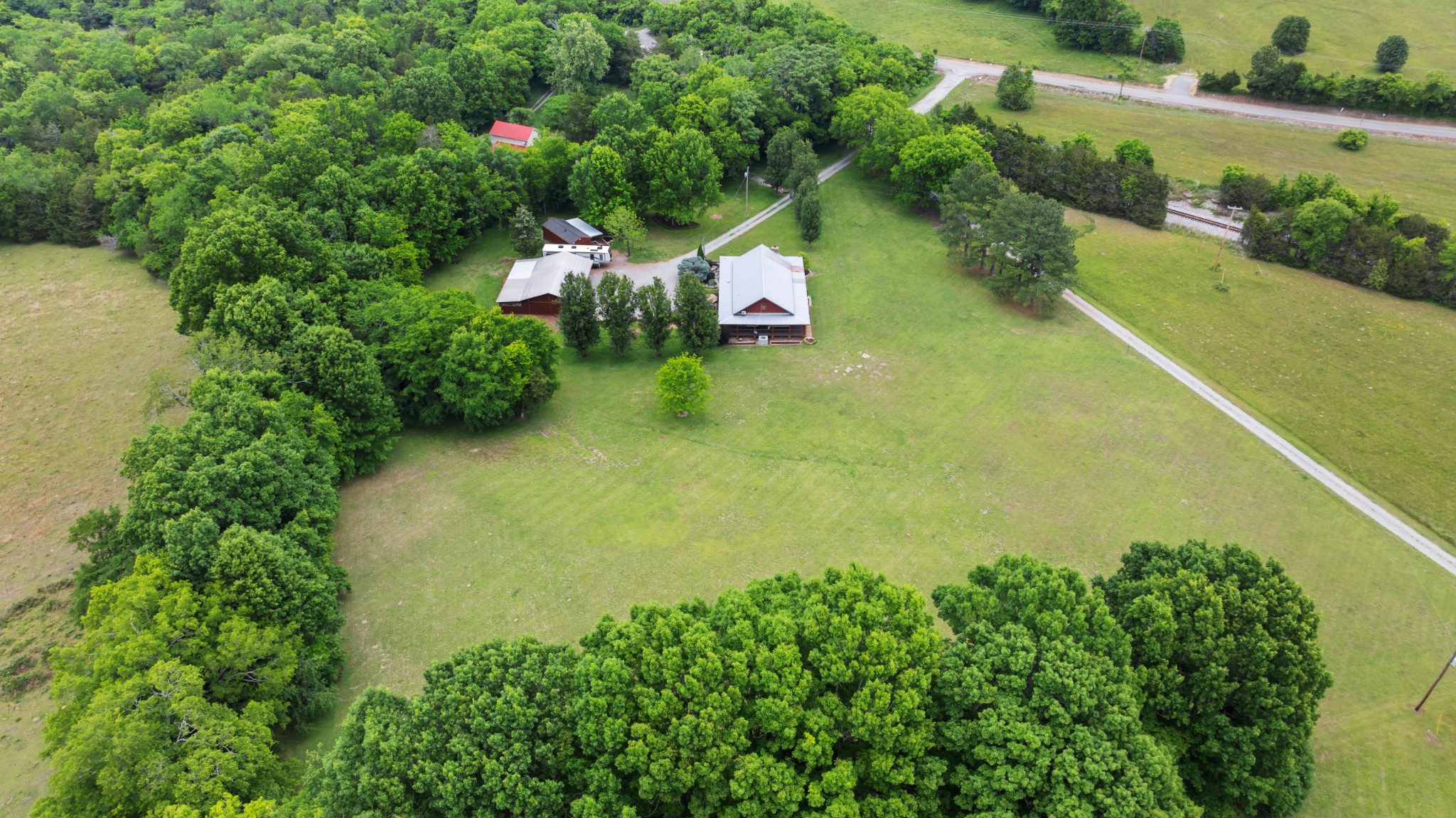 990 Bugscuffle Road Wartrace TN 37183