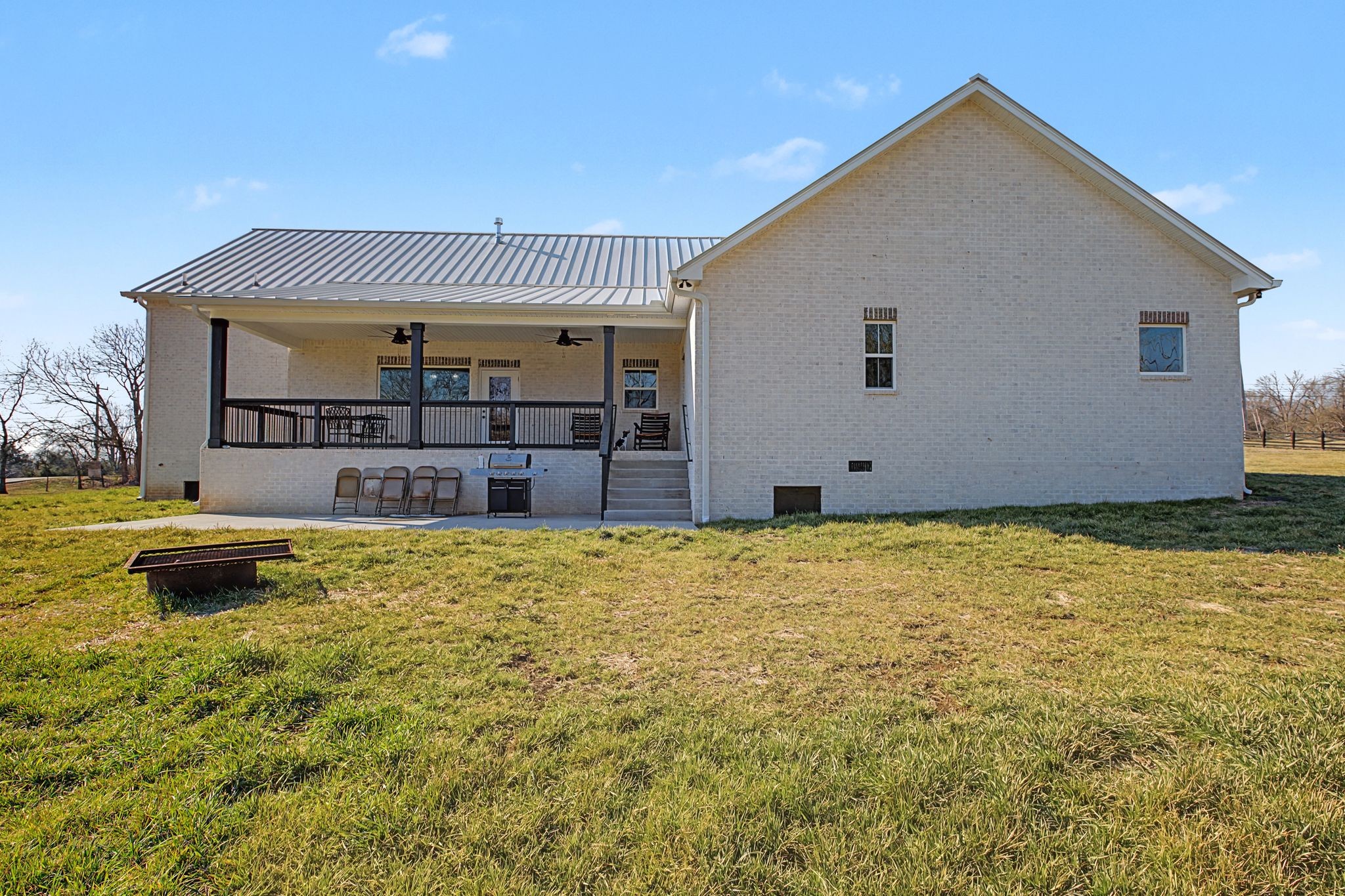 972 Dobbins Pike Gallatin TN 37066