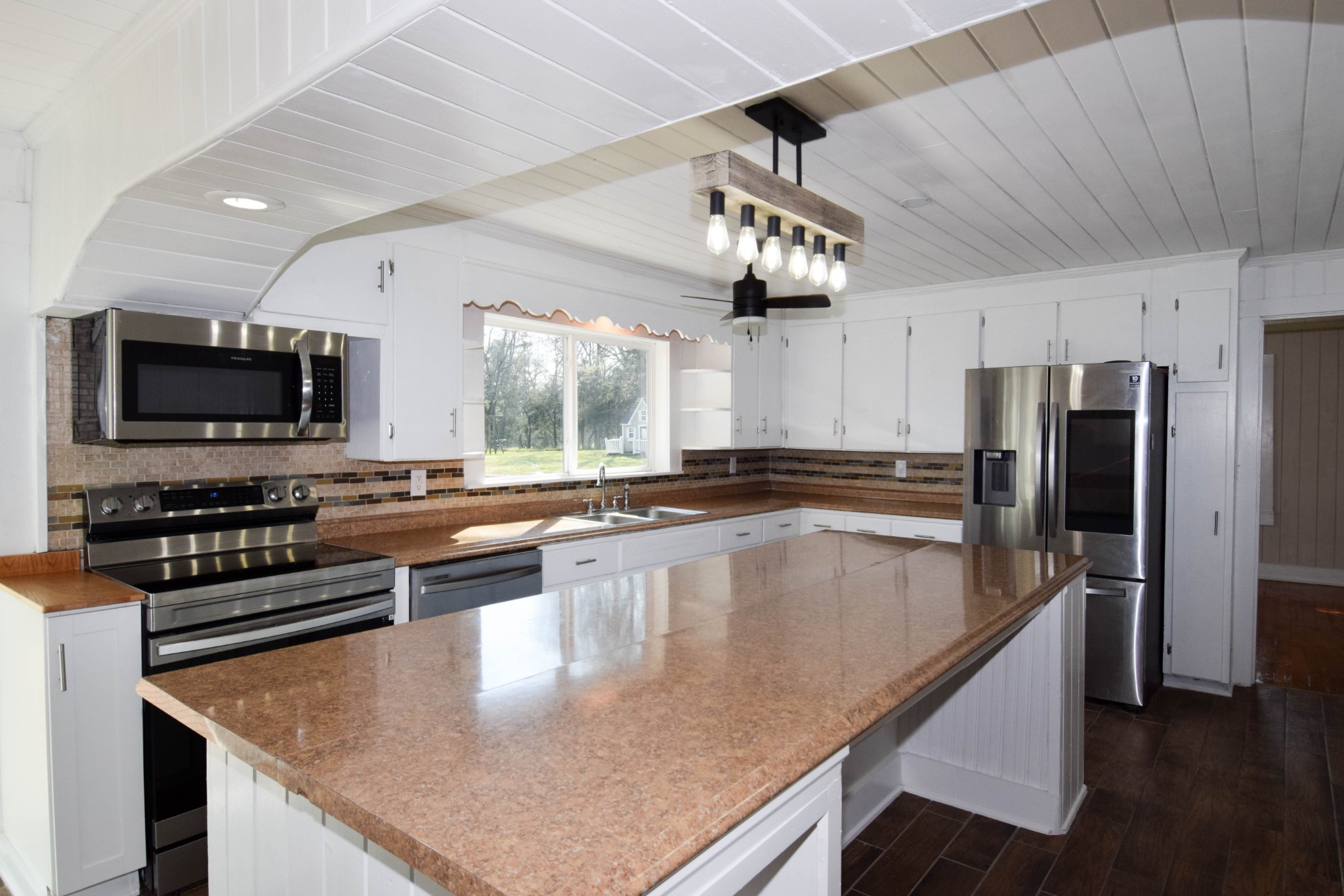 1870 Walnut Grove Road Hartsville TN 37074