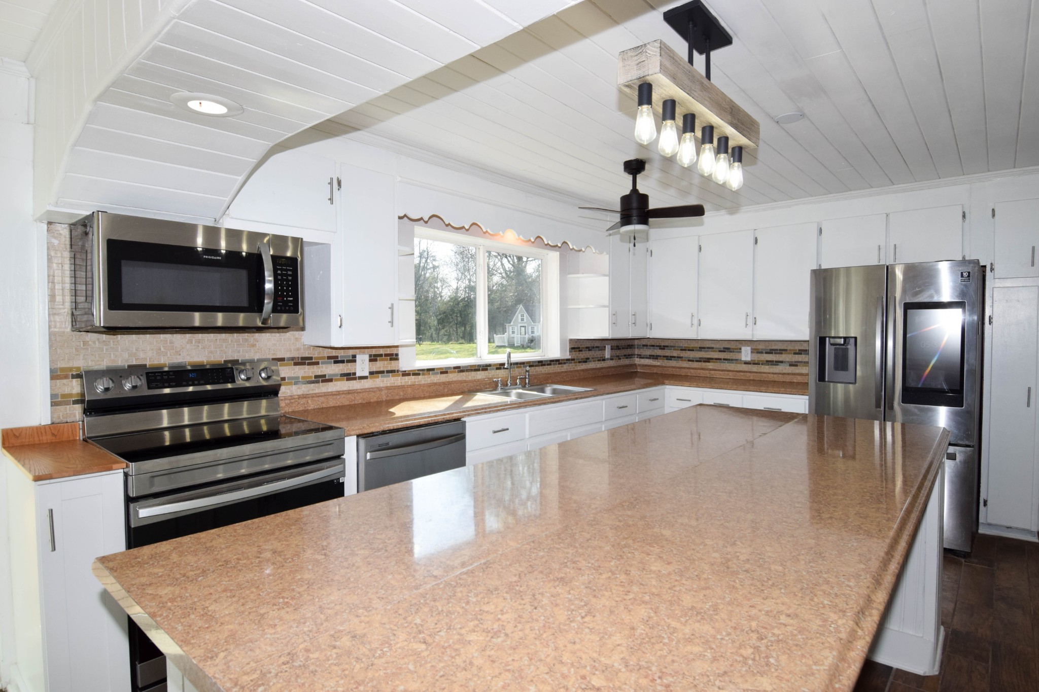 1870 Walnut Grove Road Hartsville TN 37074