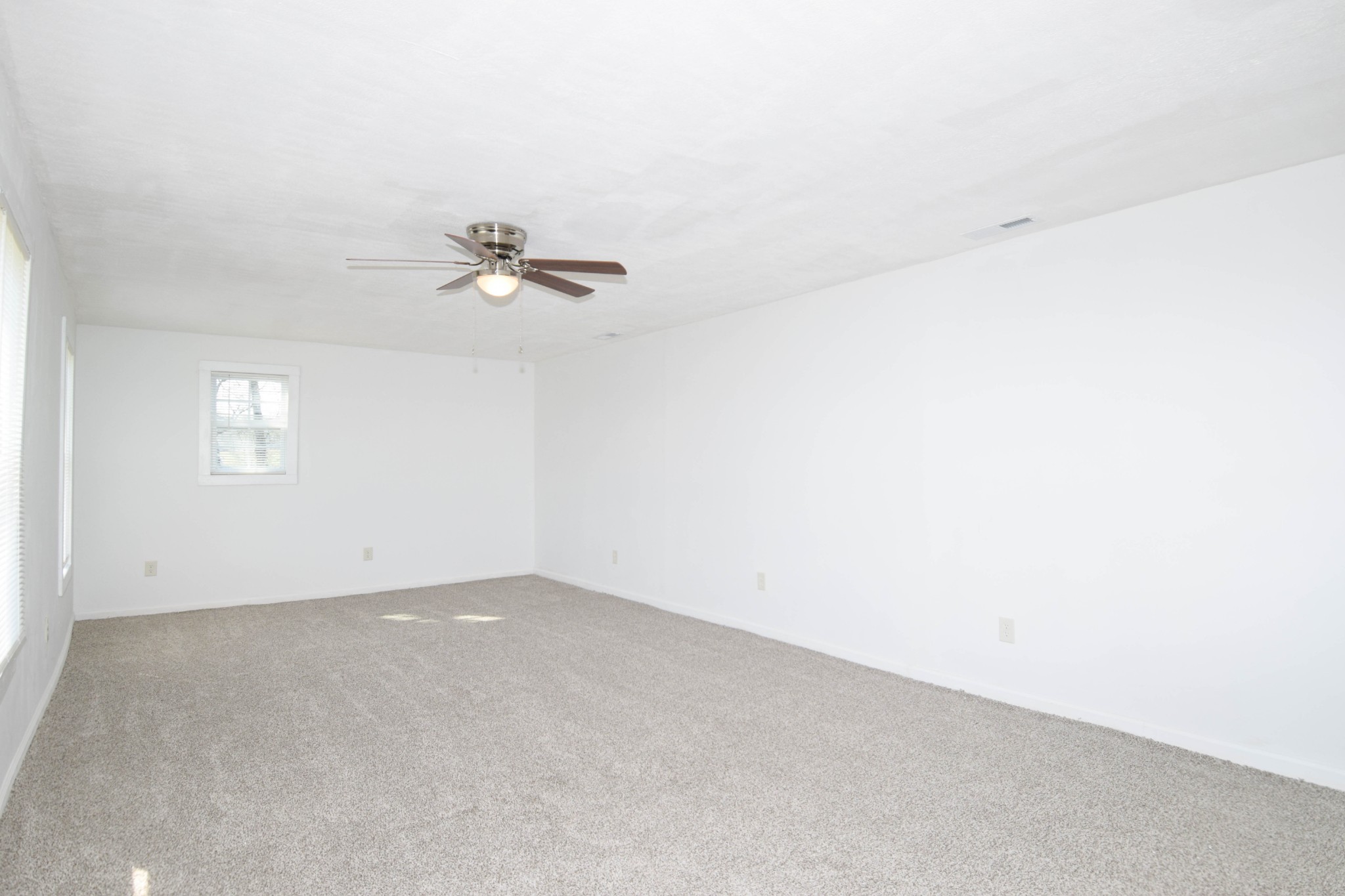 1870 Walnut Grove Road Hartsville TN 37074