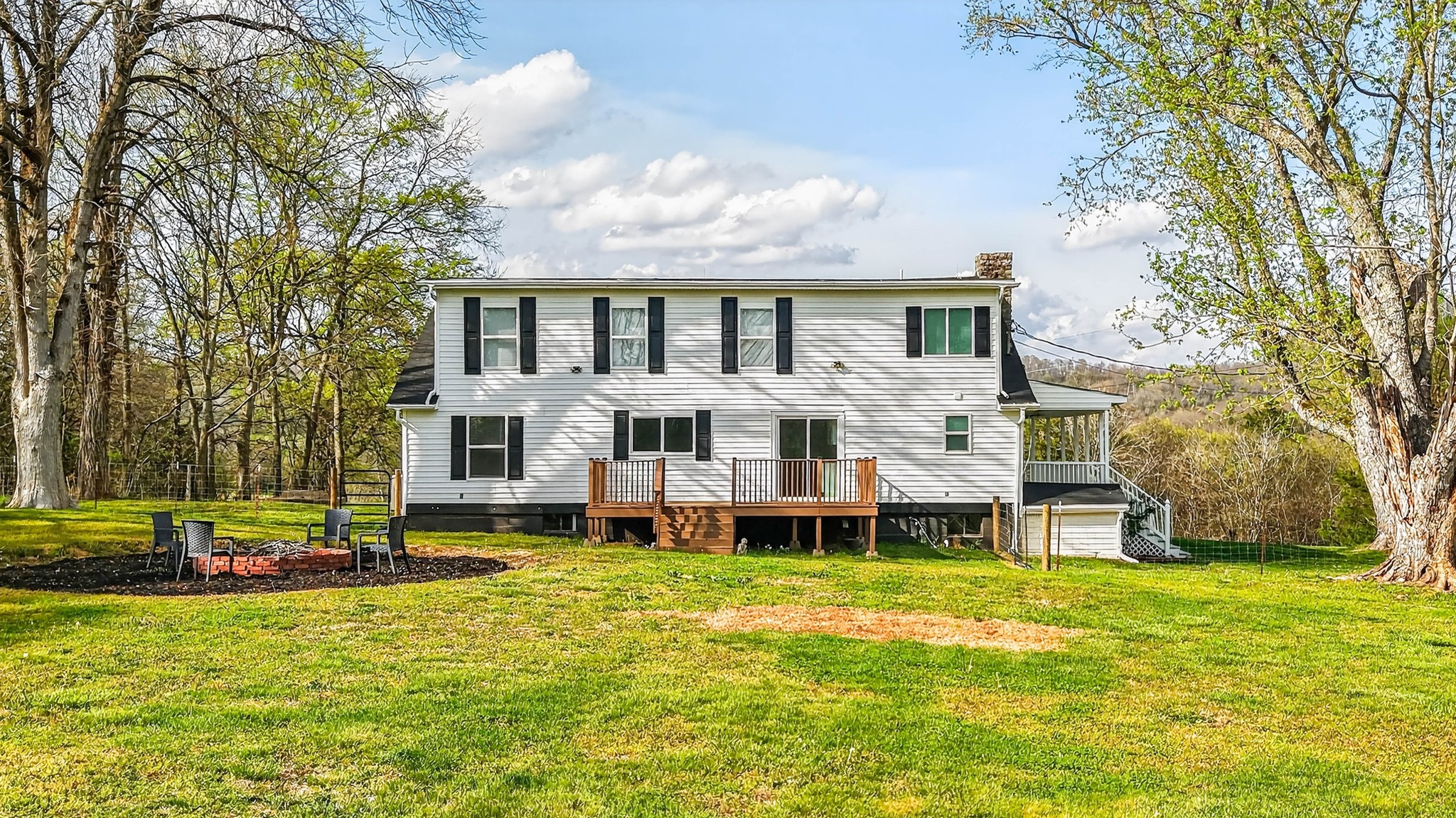 1870 Walnut Grove Road Hartsville TN 37074
