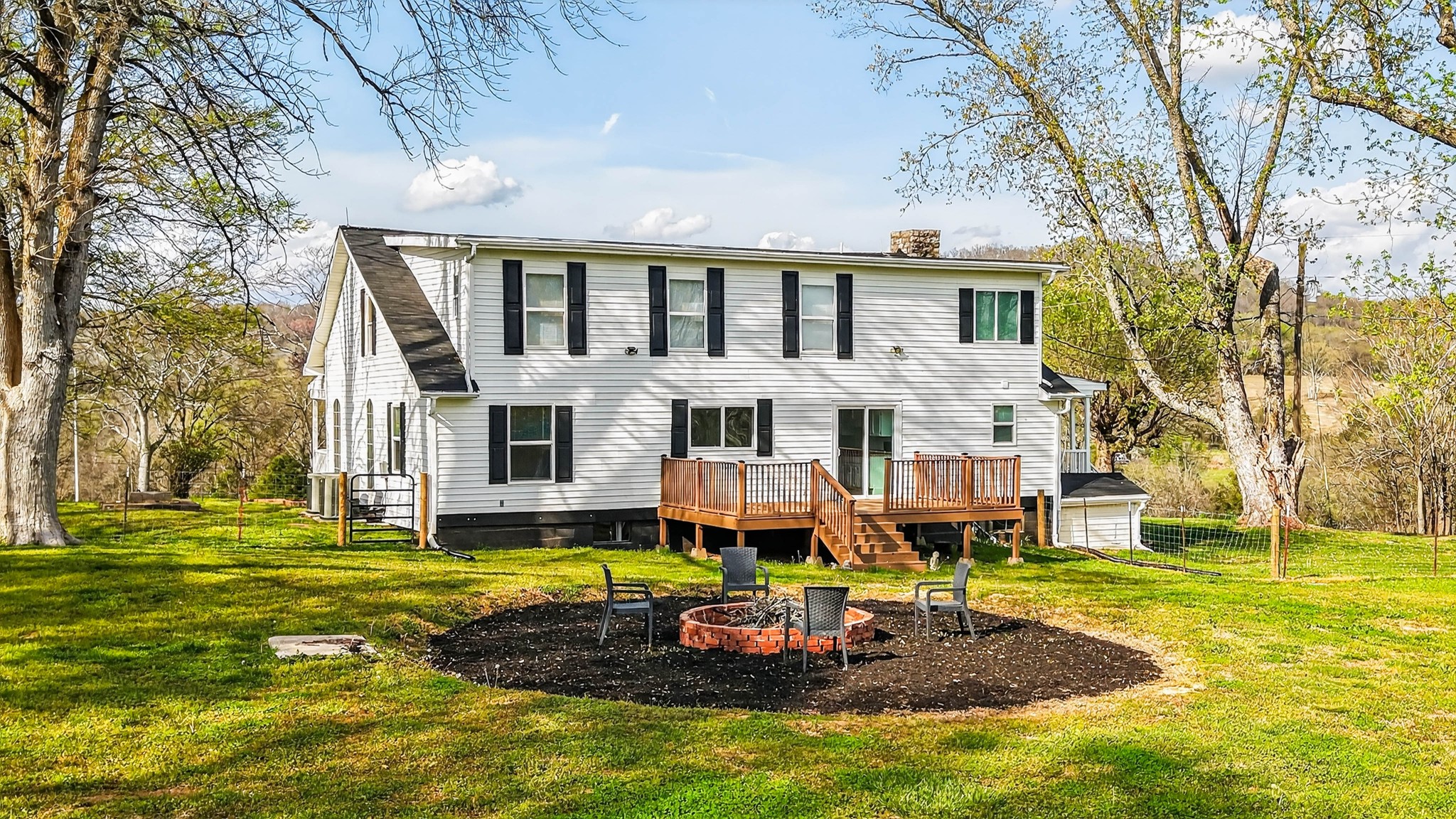 1870 Walnut Grove Road Hartsville TN 37074