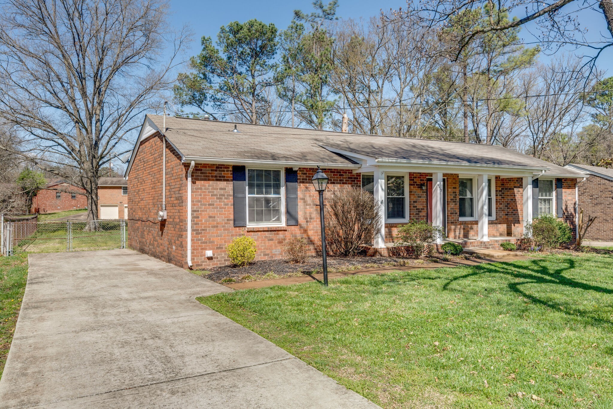 5413 Country Drive Nashville TN 37211