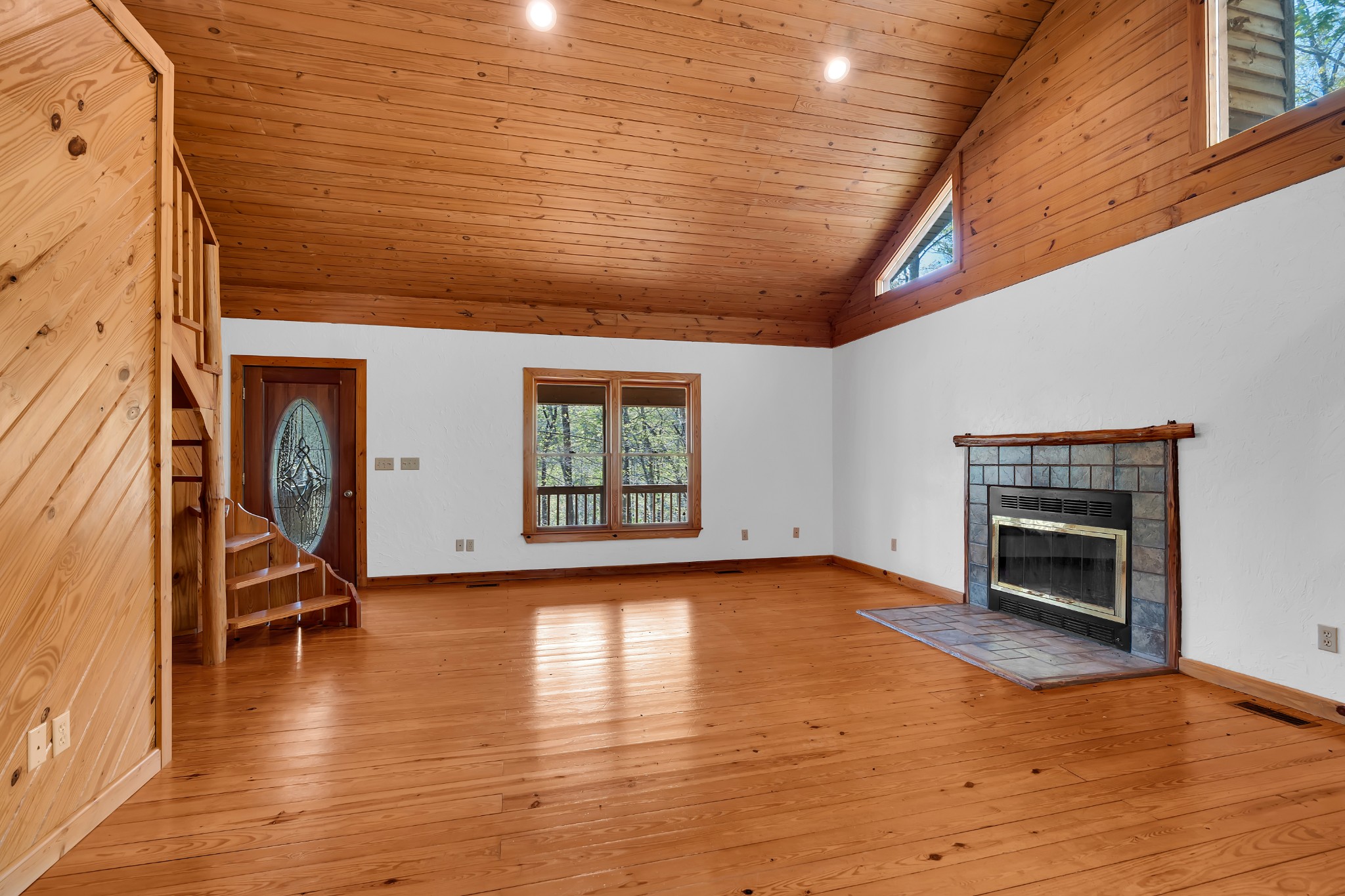 551 Shippmans Creek Road Wartrace TN 37183