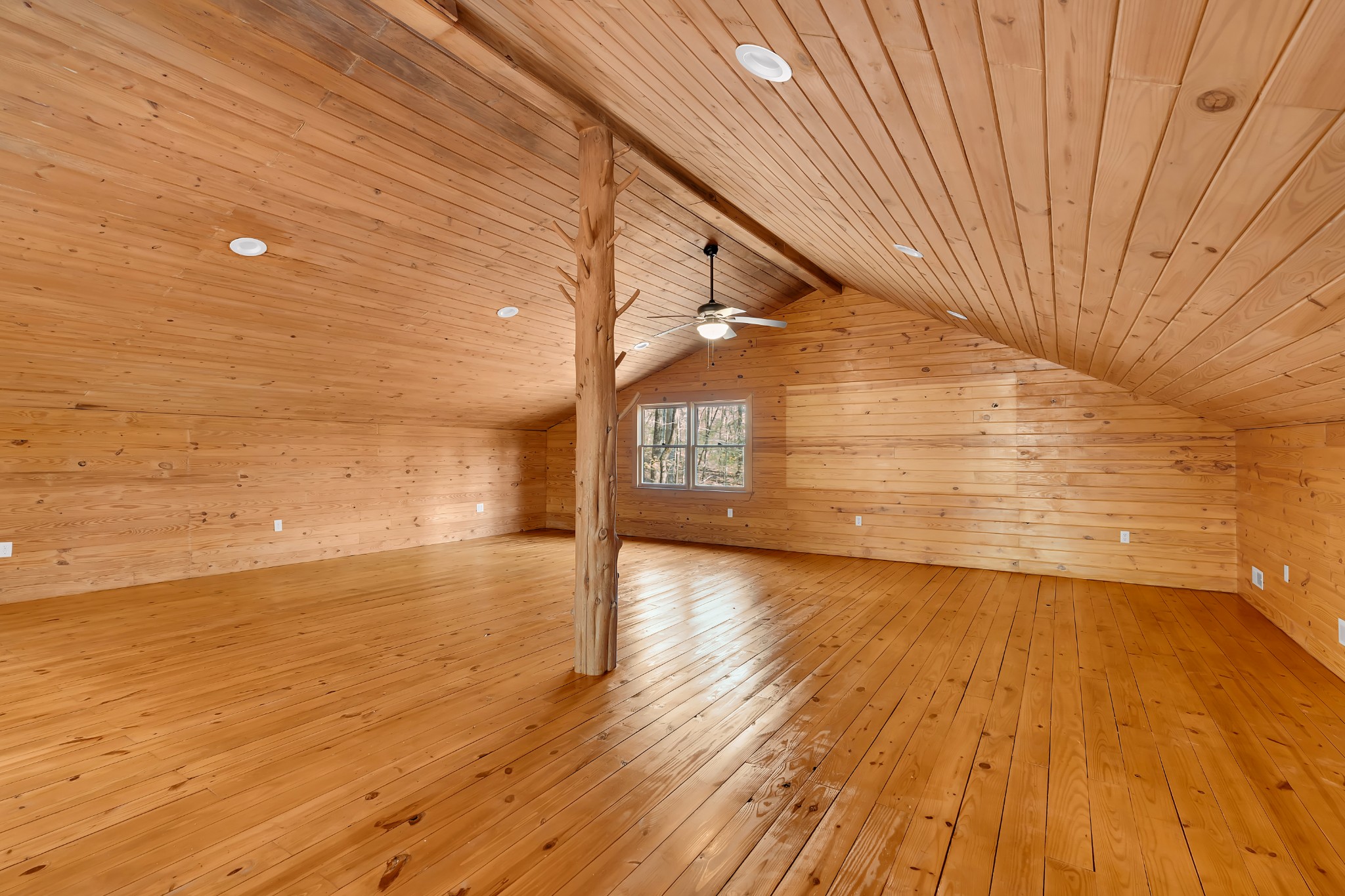 551 Shippmans Creek Road Wartrace TN 37183