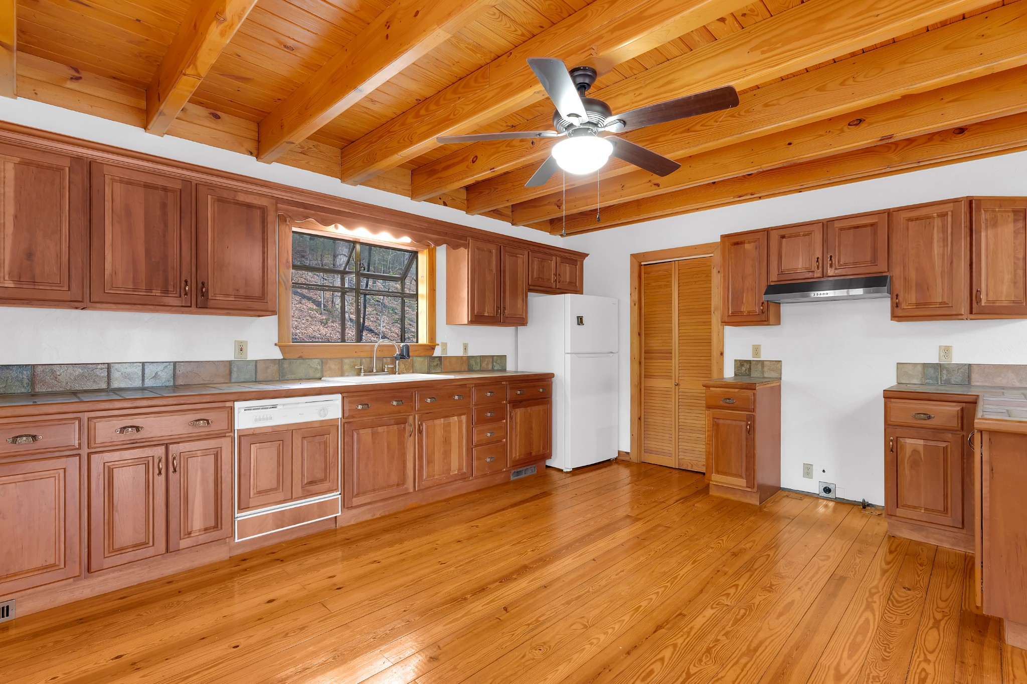 551 Shippmans Creek Road Wartrace TN 37183