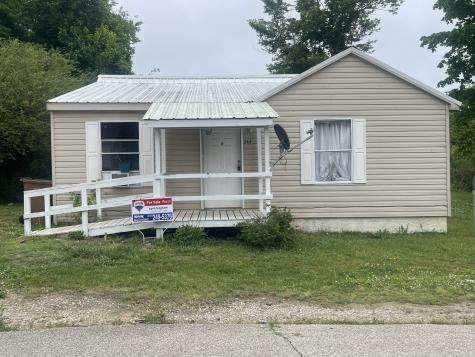 263 Reeves Street Lexington TN 38351