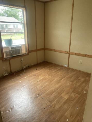 263 Reeves Street Lexington TN 38351