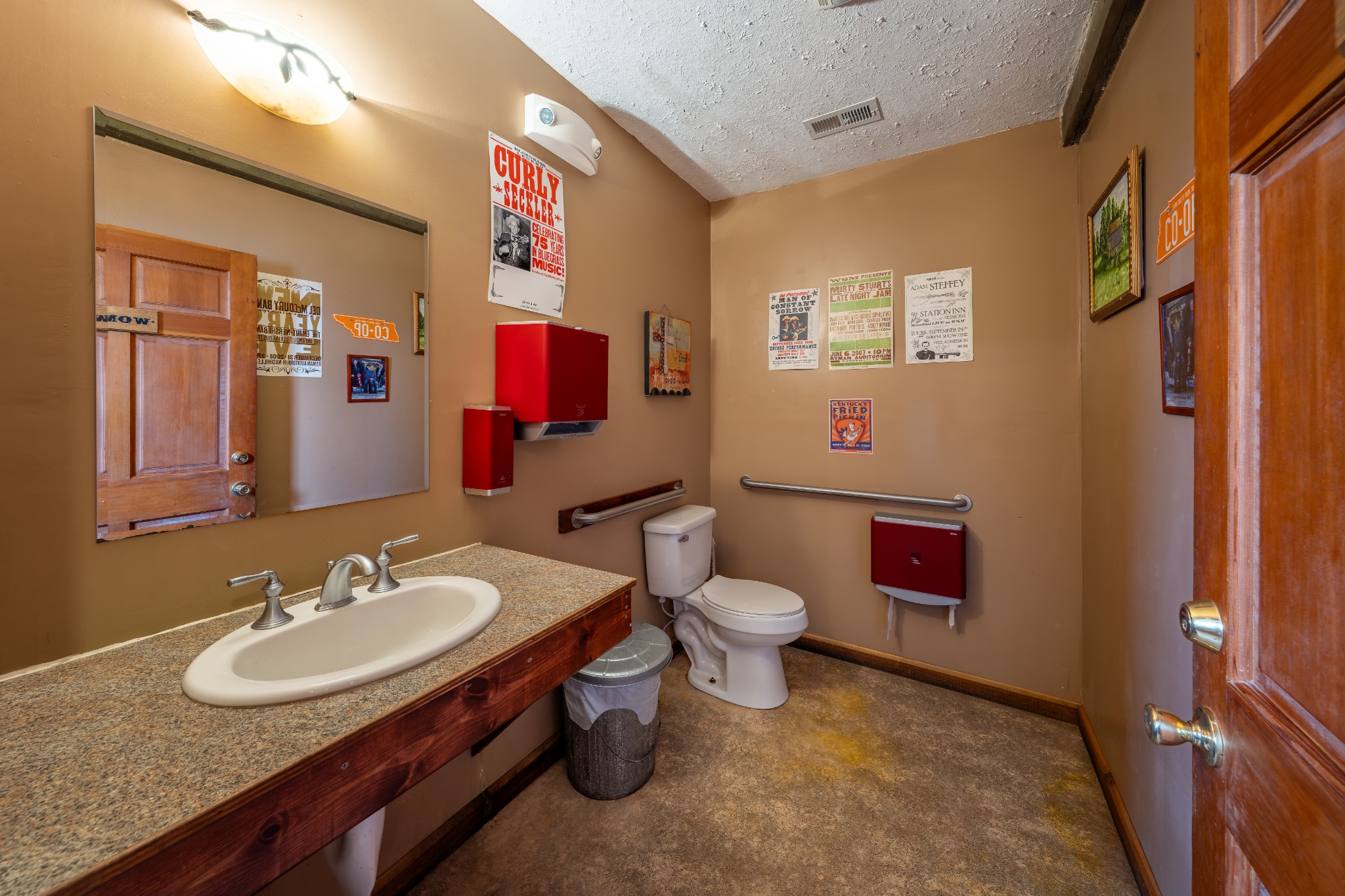 1652 Highway 31, W Goodlettsville TN 37072