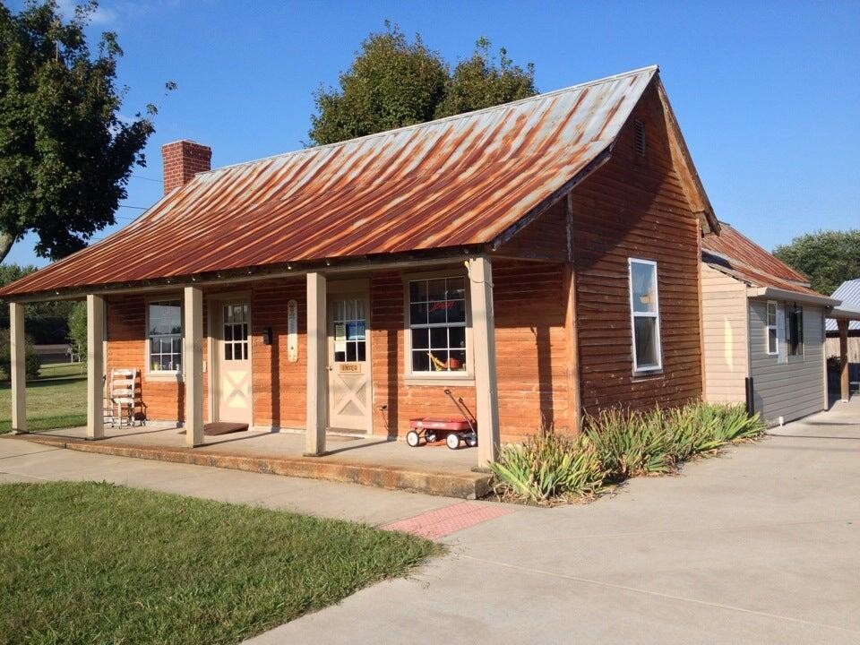 1652 Highway 31, W Goodlettsville TN 37072