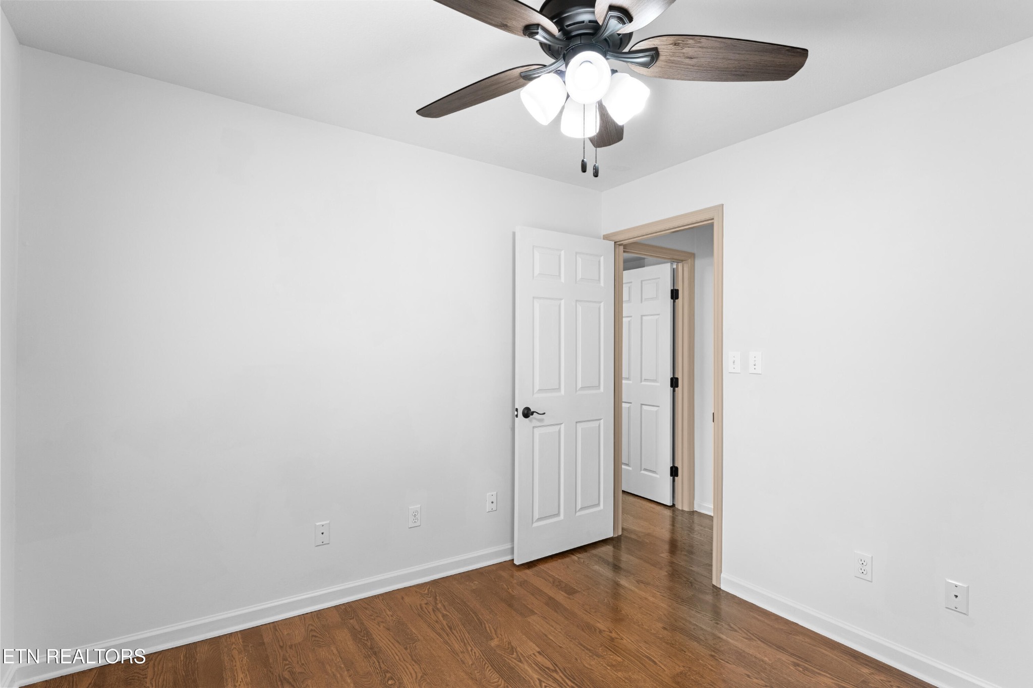 407 Tecumseh Point Loudon TN 37774