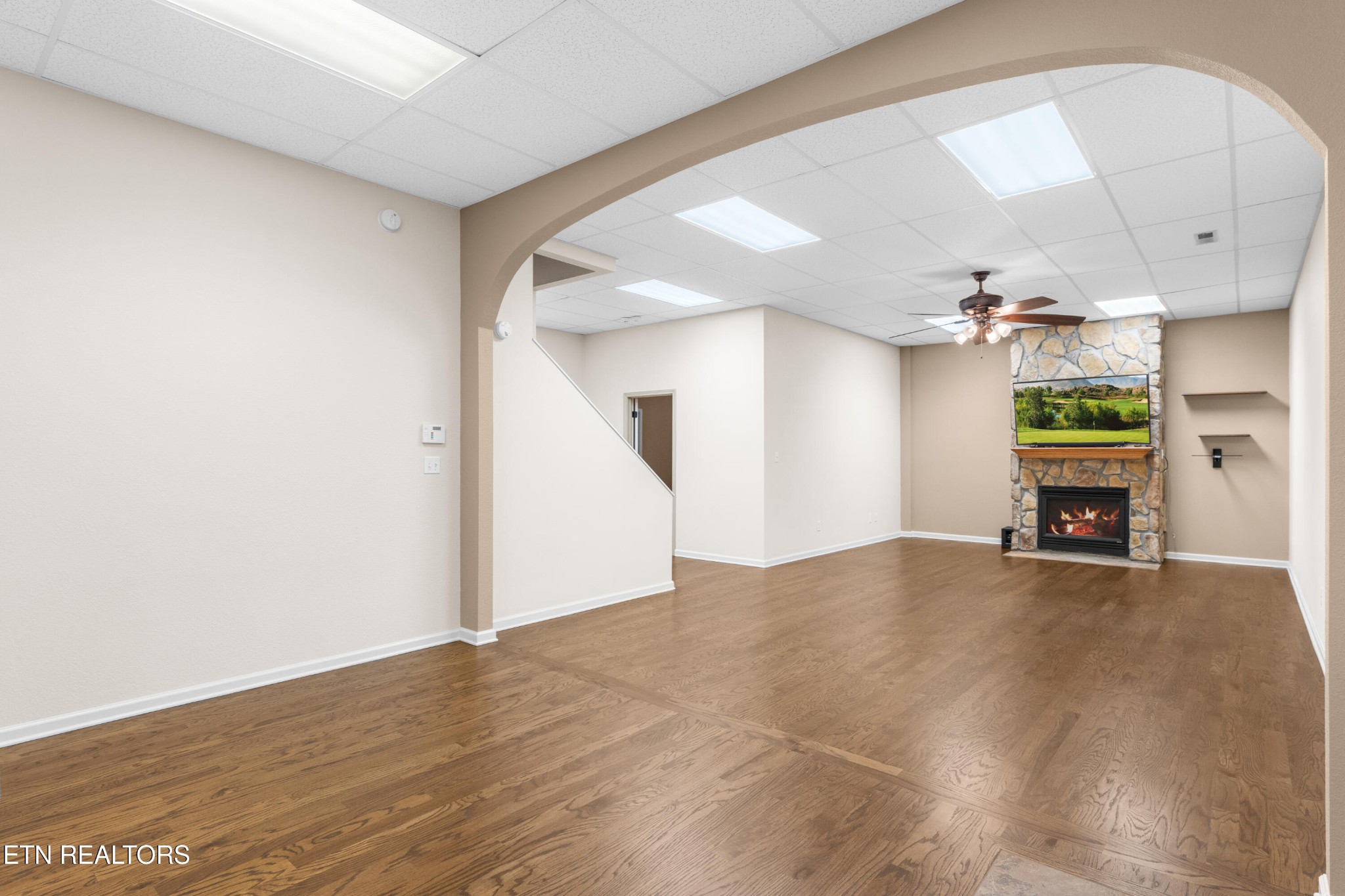 407 Tecumseh Point Loudon TN 37774