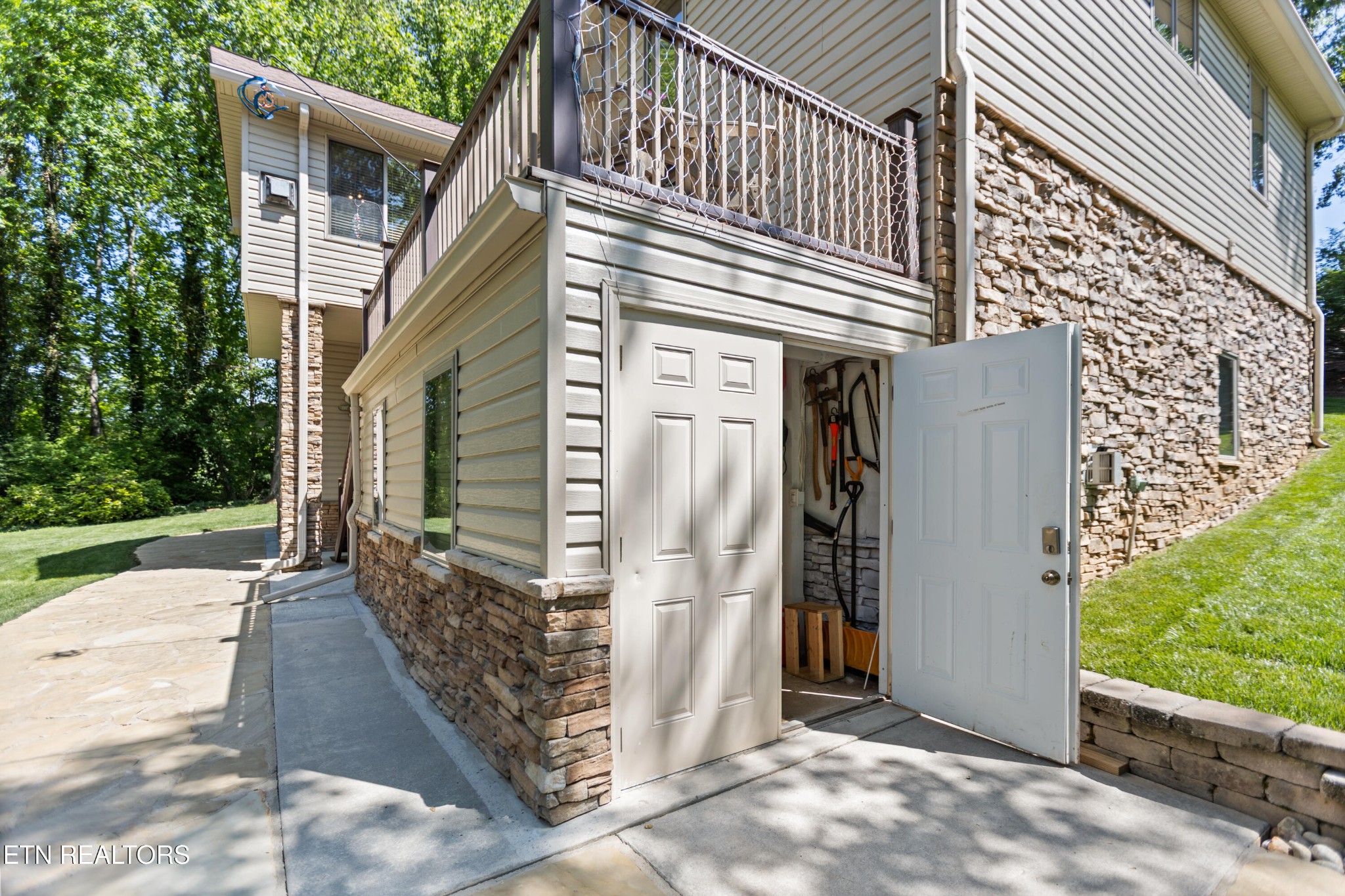 407 Tecumseh Point Loudon TN 37774