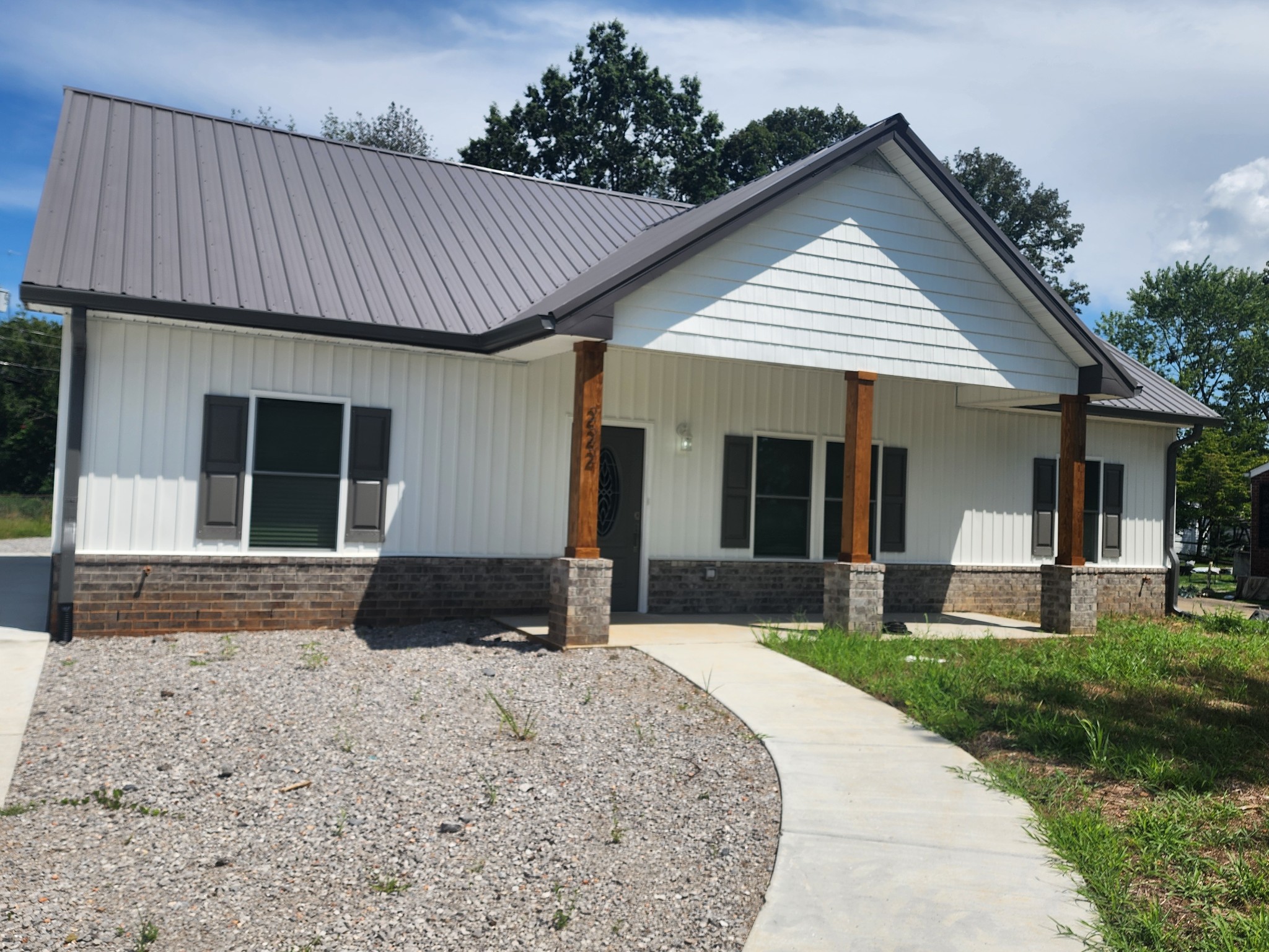 222 E Meadow Circle Clarksville TN 37043