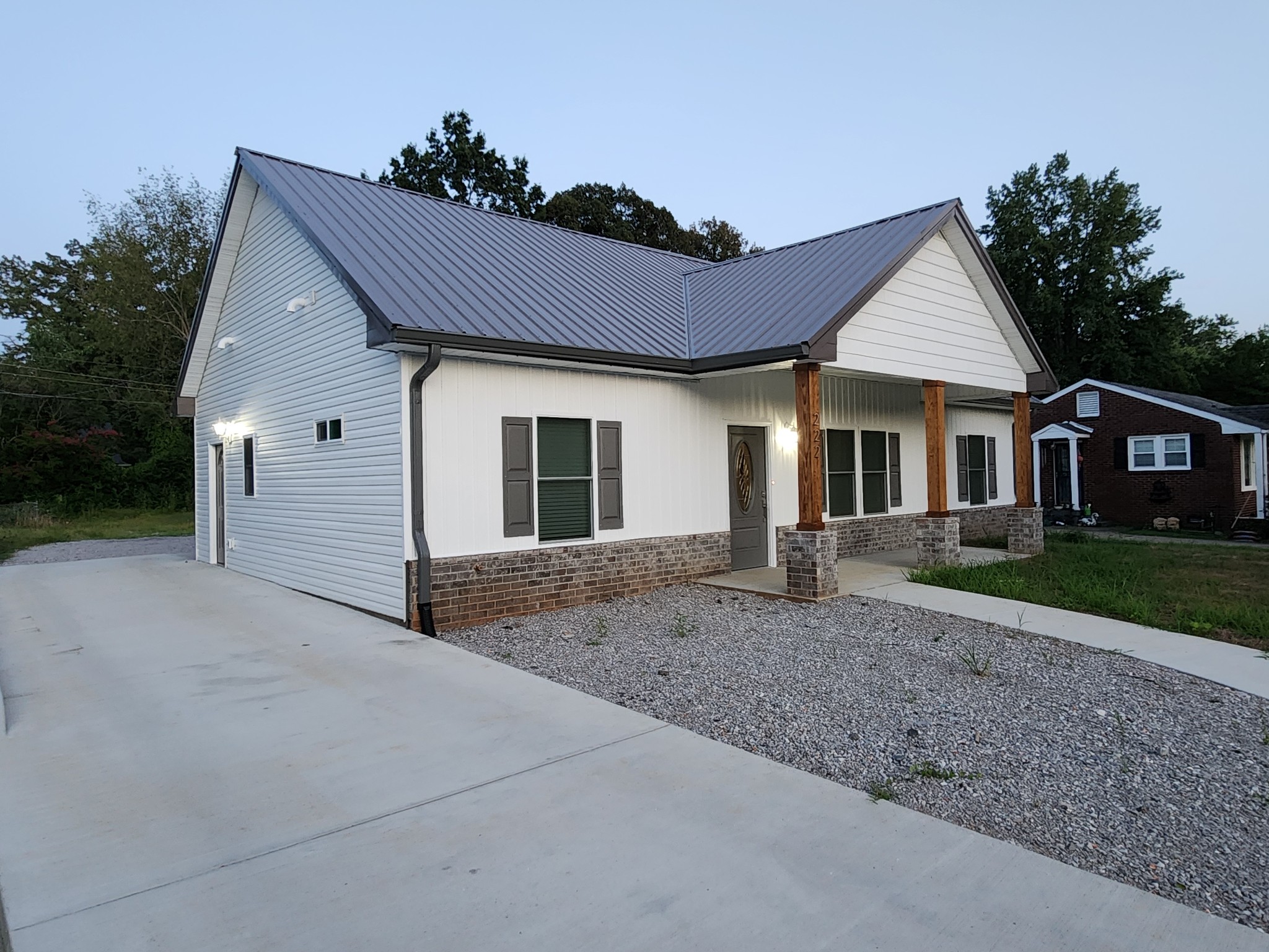 222 E Meadow Circle Clarksville TN 37043