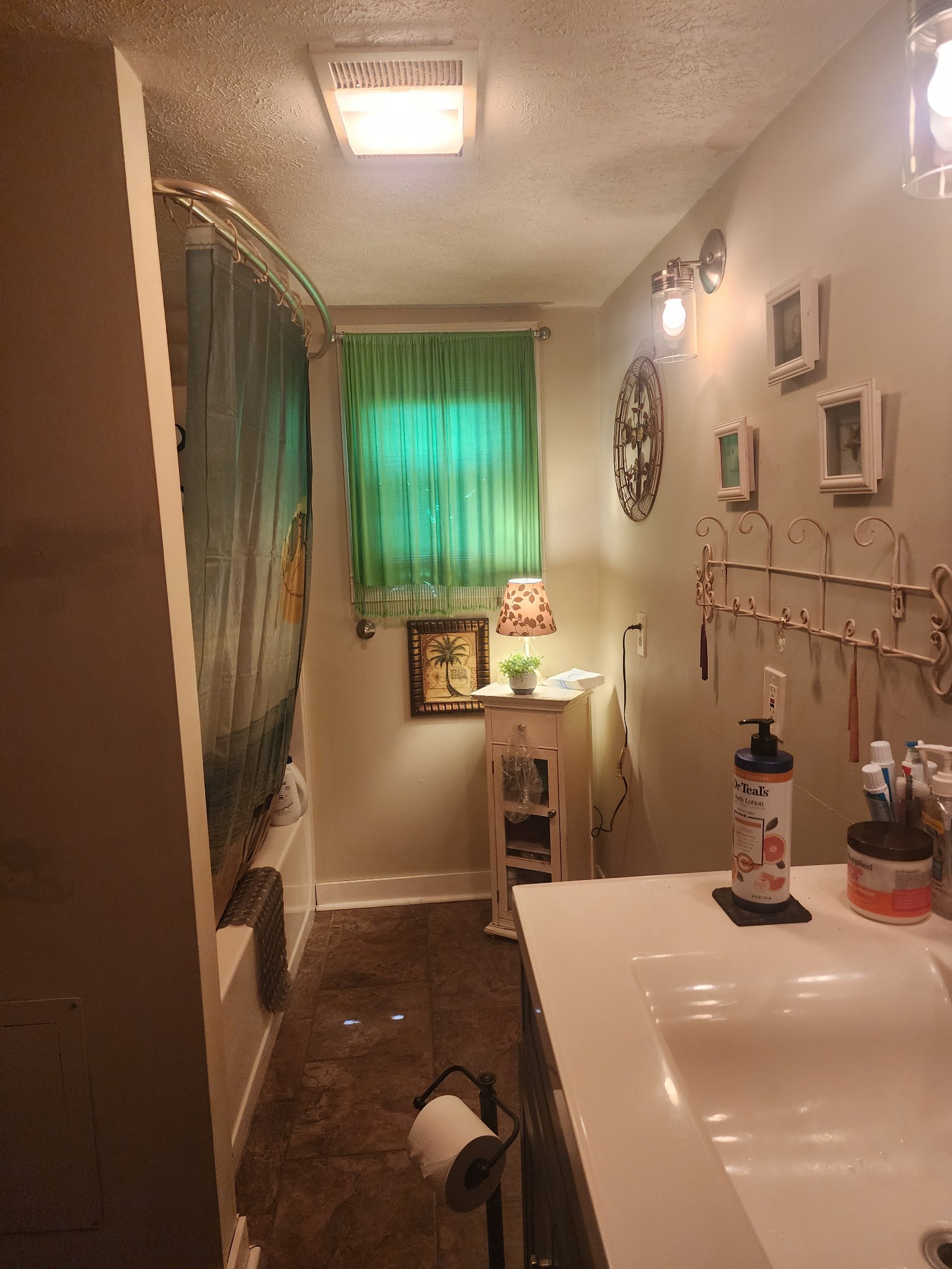 316 Old Highway 25 E Castalian Springs TN 37031