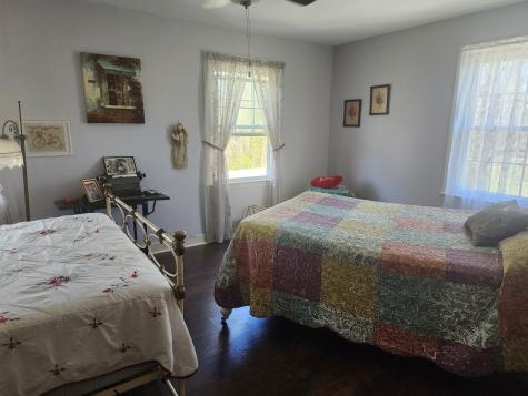 316 Old Highway 25 E Castalian Springs TN 37031