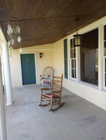 316 Old Highway 25 E Castalian Springs TN 37031