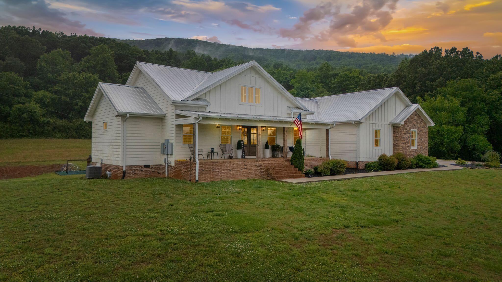 6866 Daus Mountain Road Whitwell TN 37397