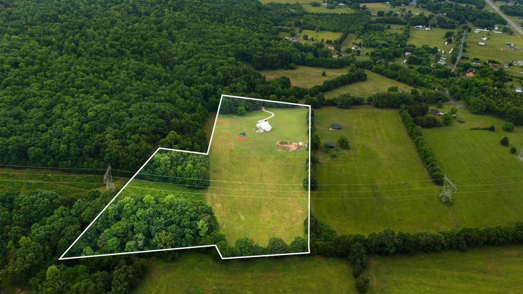 6866 Daus Mountain Road Whitwell TN 37397