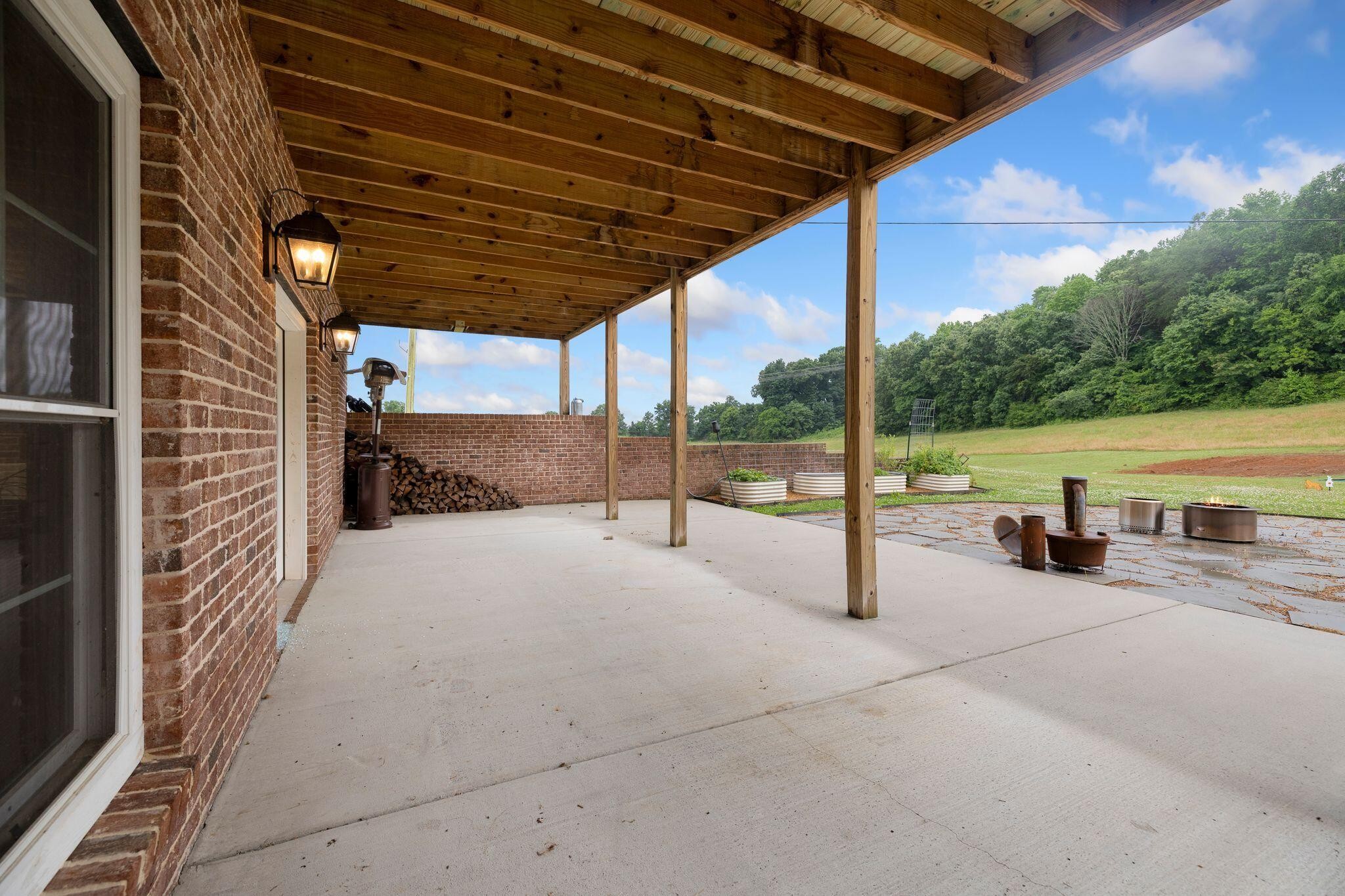 6866 Daus Mountain Road Whitwell TN 37397