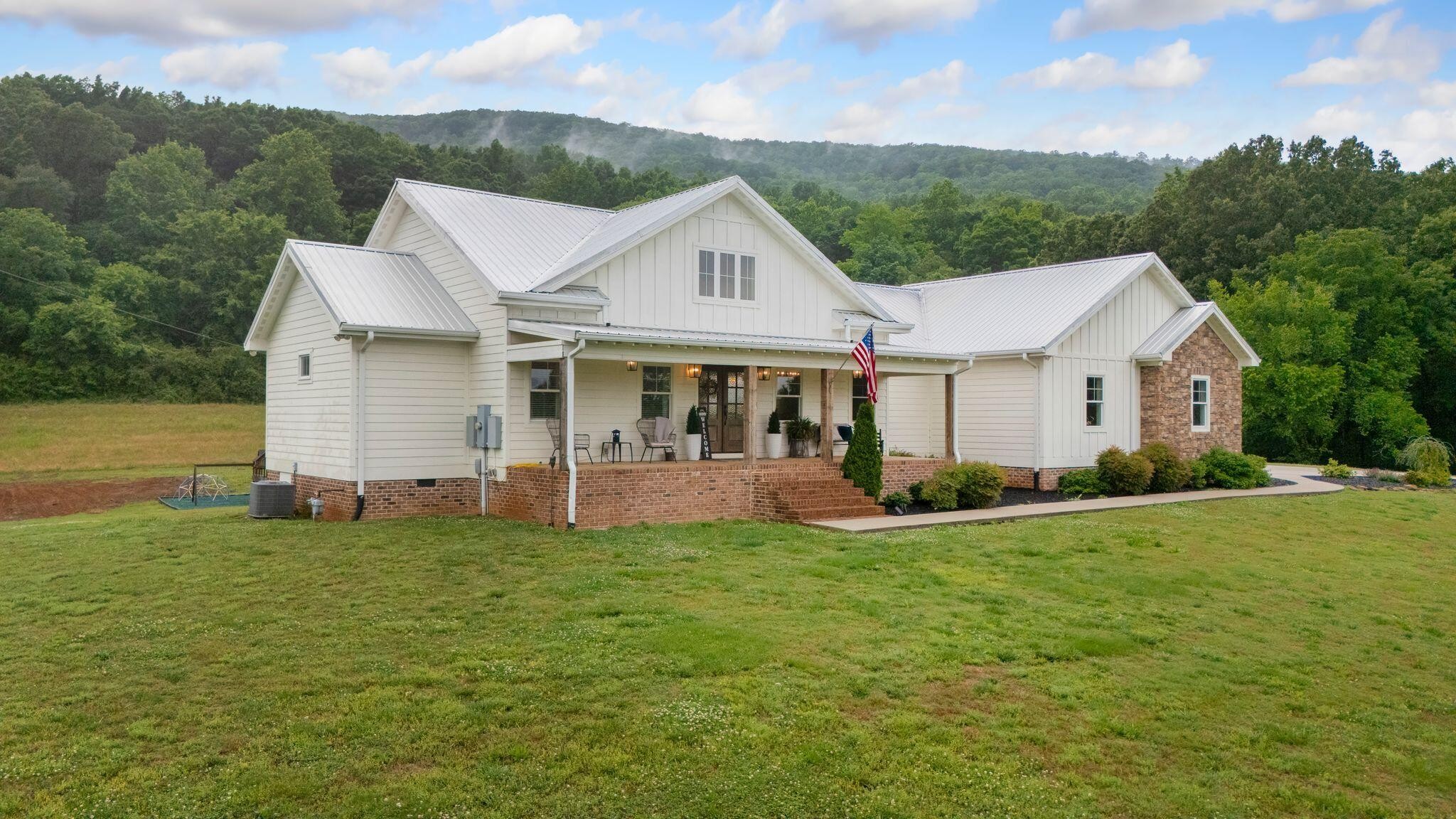 6866 Daus Mountain Road Whitwell TN 37397