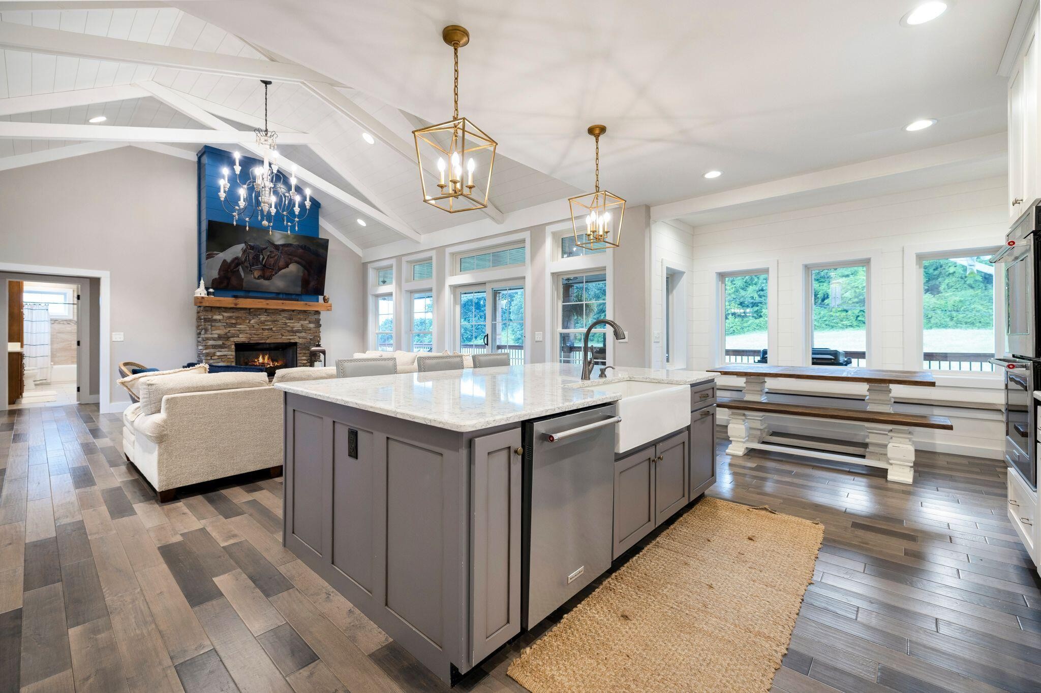 6866 Daus Mountain Road Whitwell TN 37397