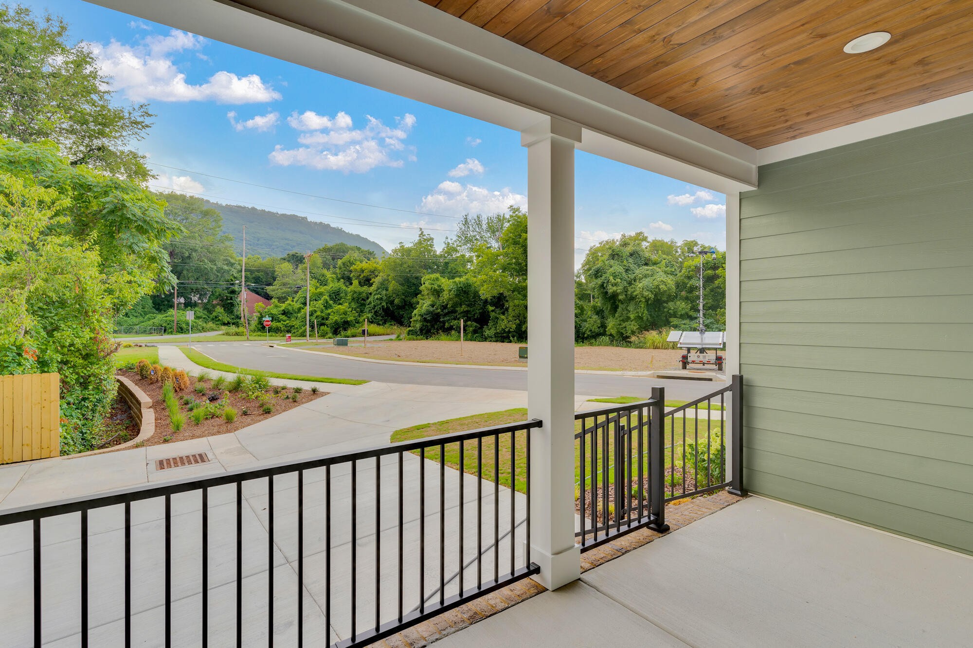 1323 Thomas Avenue Chattanooga TN 37409