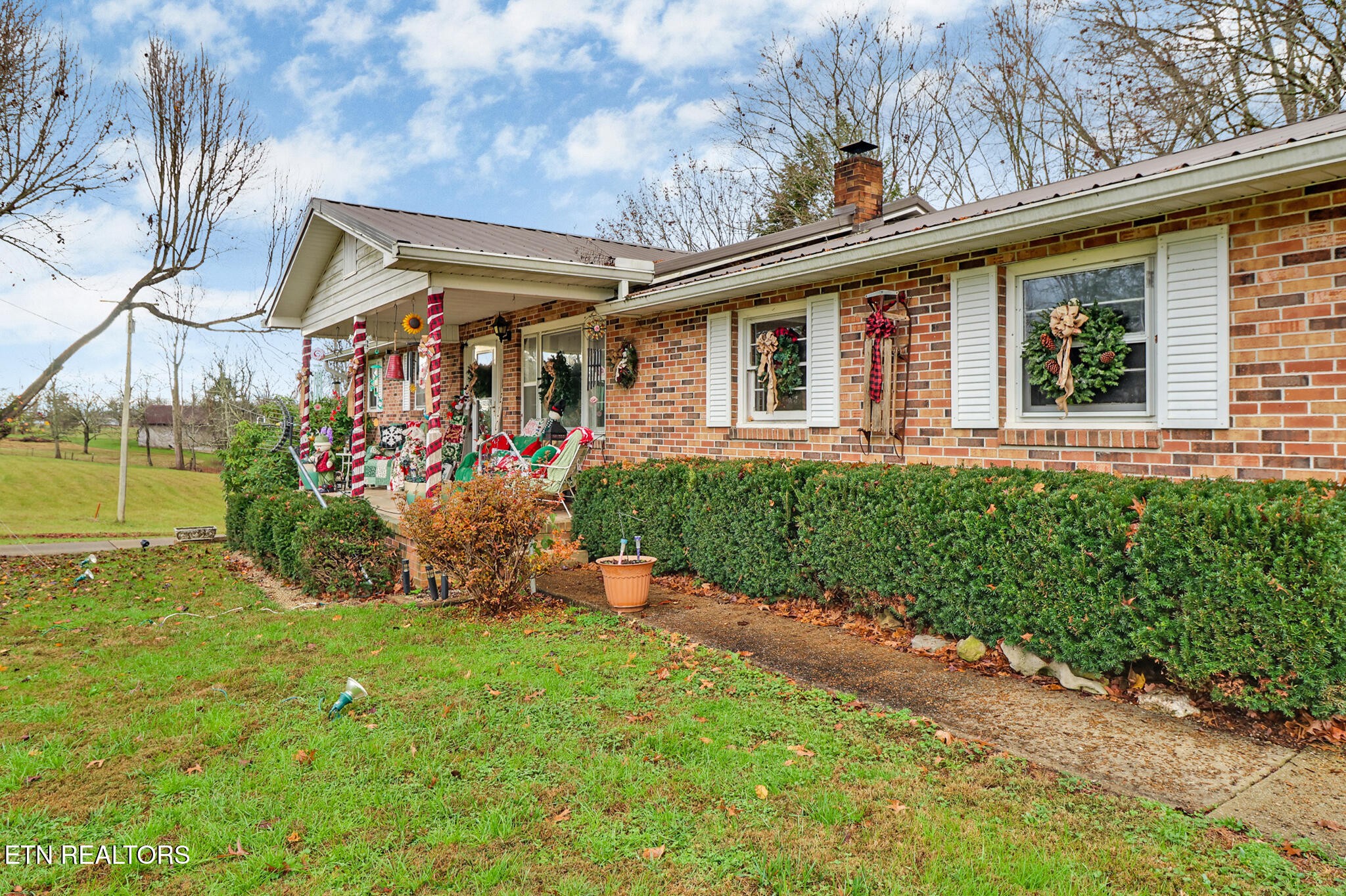2620 Deer Lodge Highway Deer Lodge TN 37726