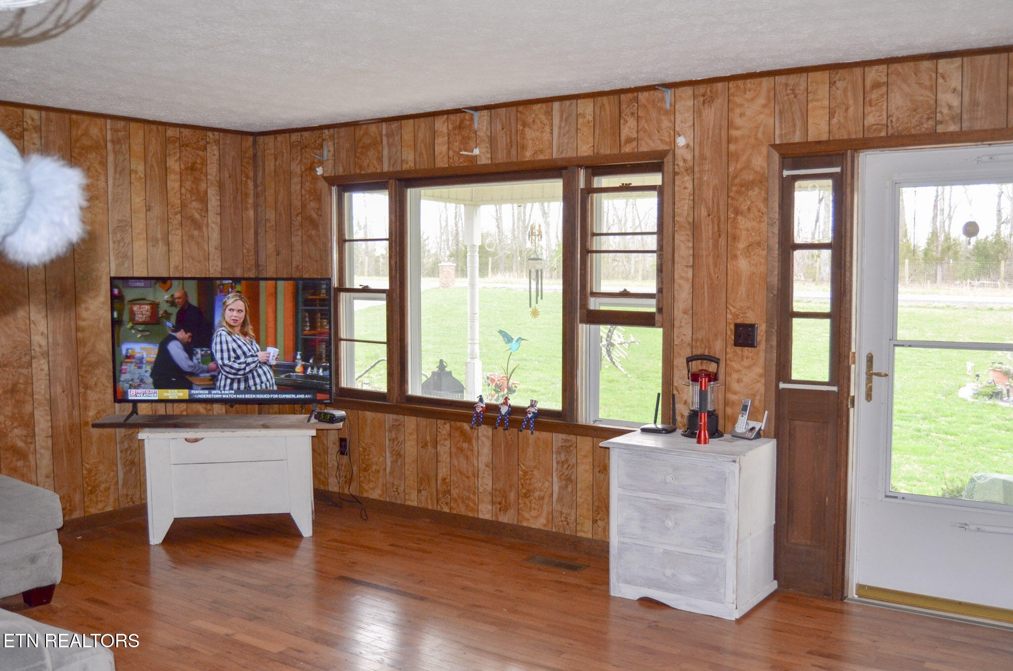 2620 Deer Lodge Highway Deer Lodge TN 37726