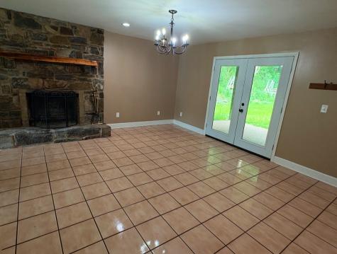 140 Carver Hollow Road Pleasant Shade TN 37145
