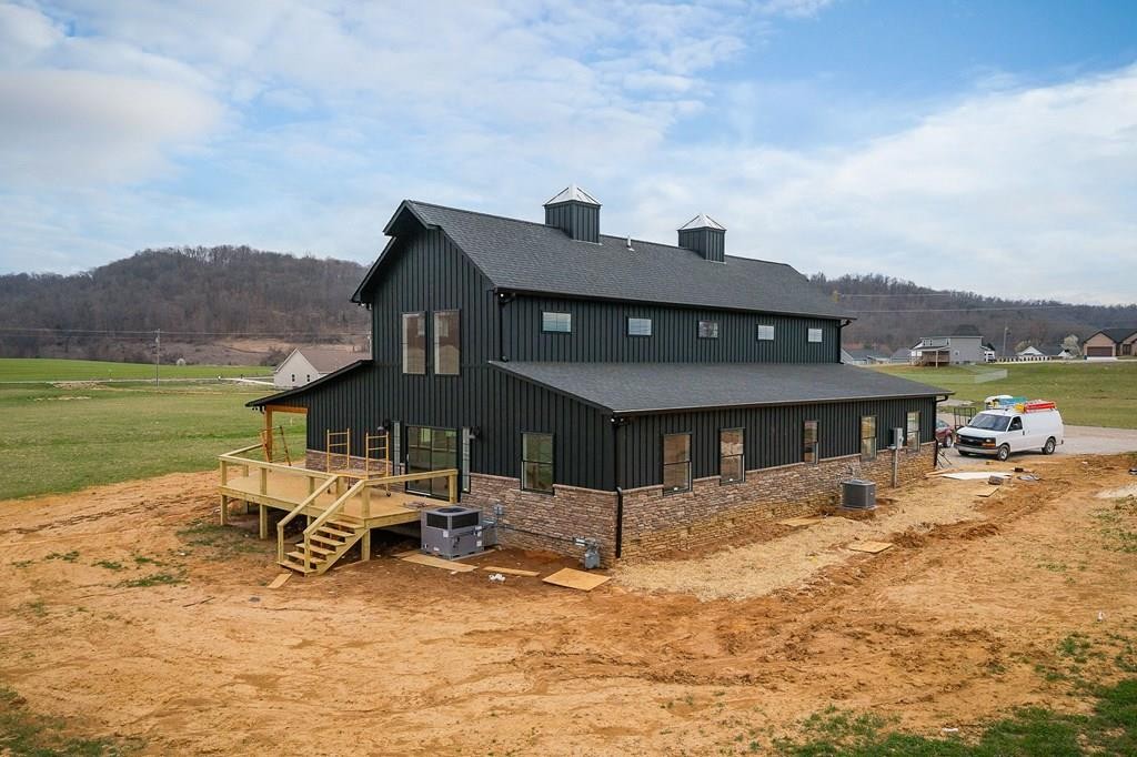 123 Cattlemans Drive Sparta TN 38583