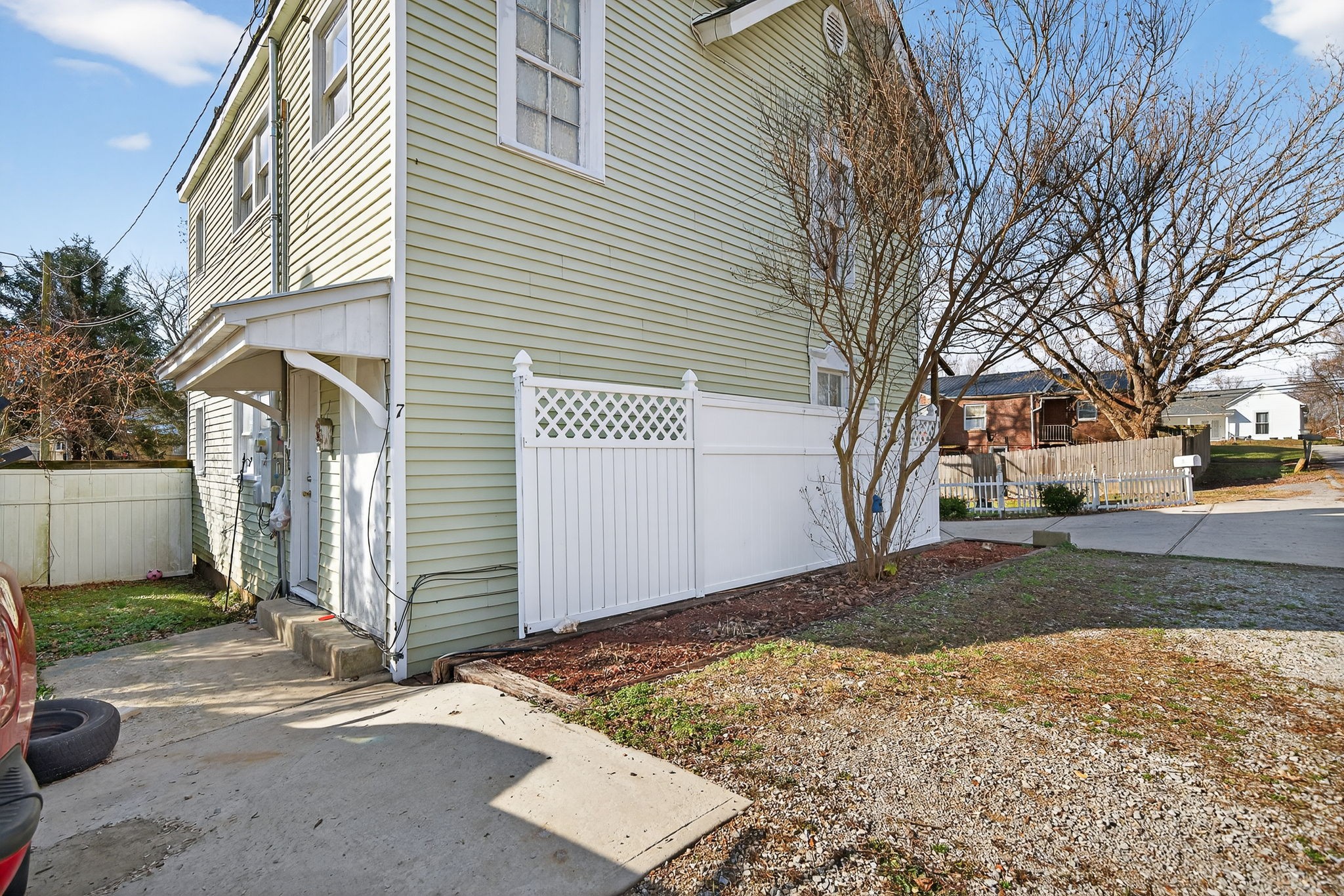 7 Marshall St, E Sparta TN 38583
