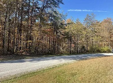 11 Camp Creek Road Spencer TN 38585