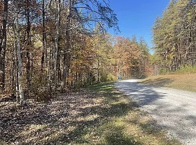 11 Camp Creek Road Spencer TN 38585