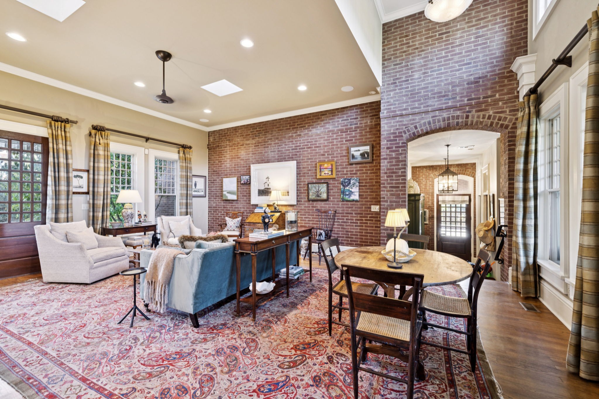 214 3rd Ave, S Franklin TN 37064