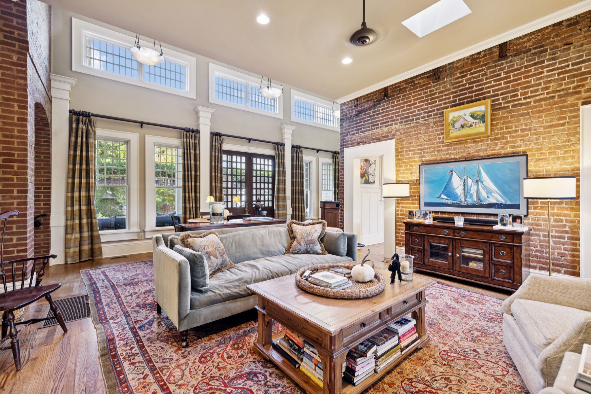 214 3rd Ave, S Franklin TN 37064