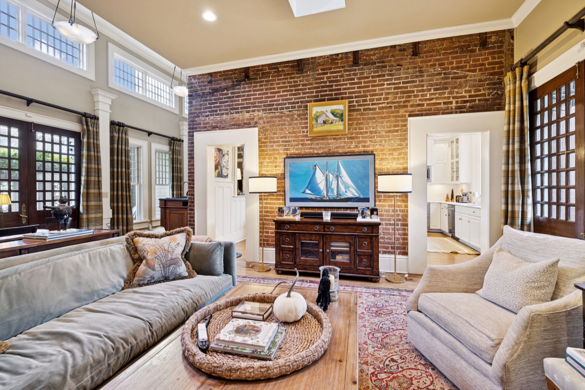 214 3rd Ave, S Franklin TN 37064