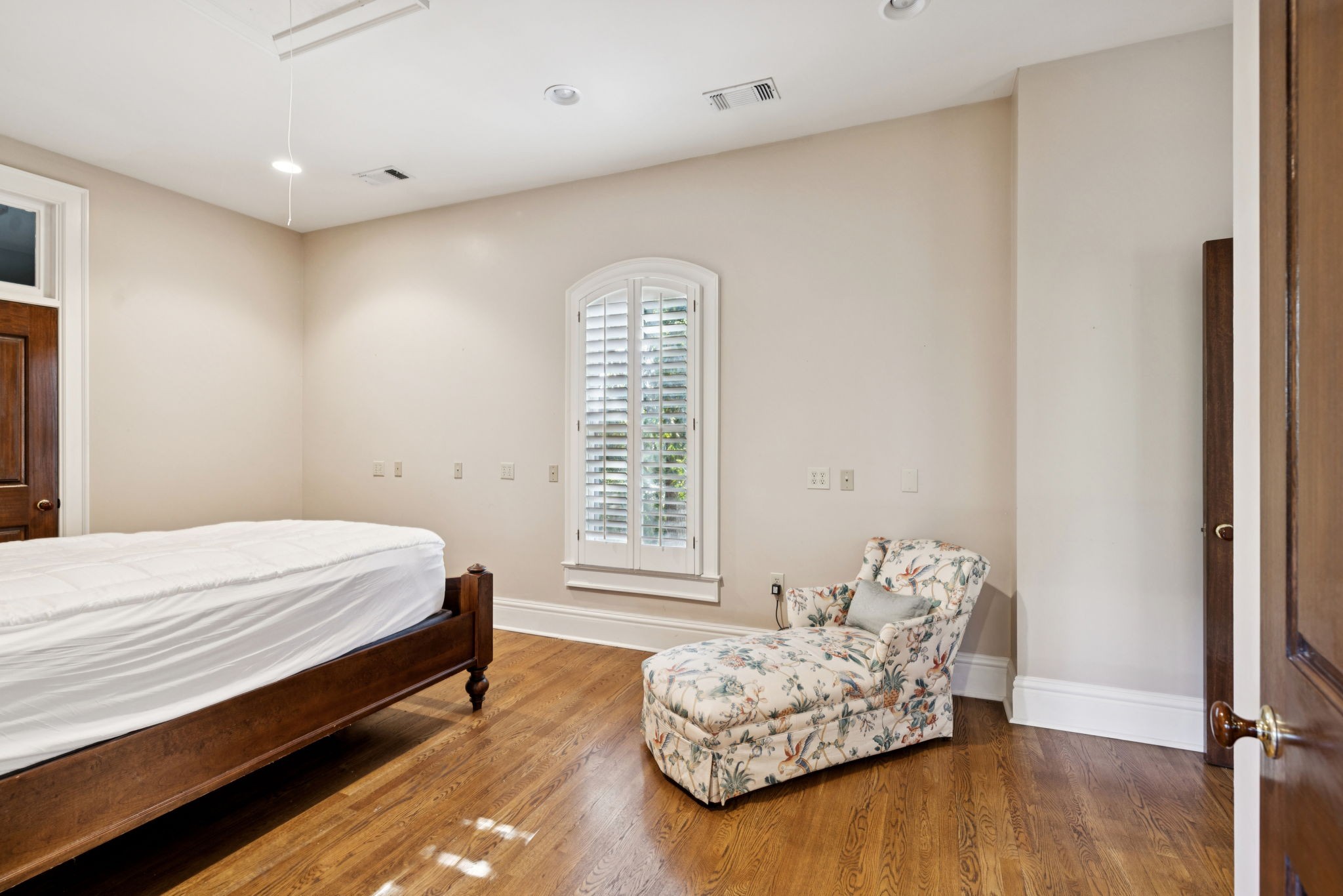 214 3rd Ave, S Franklin TN 37064