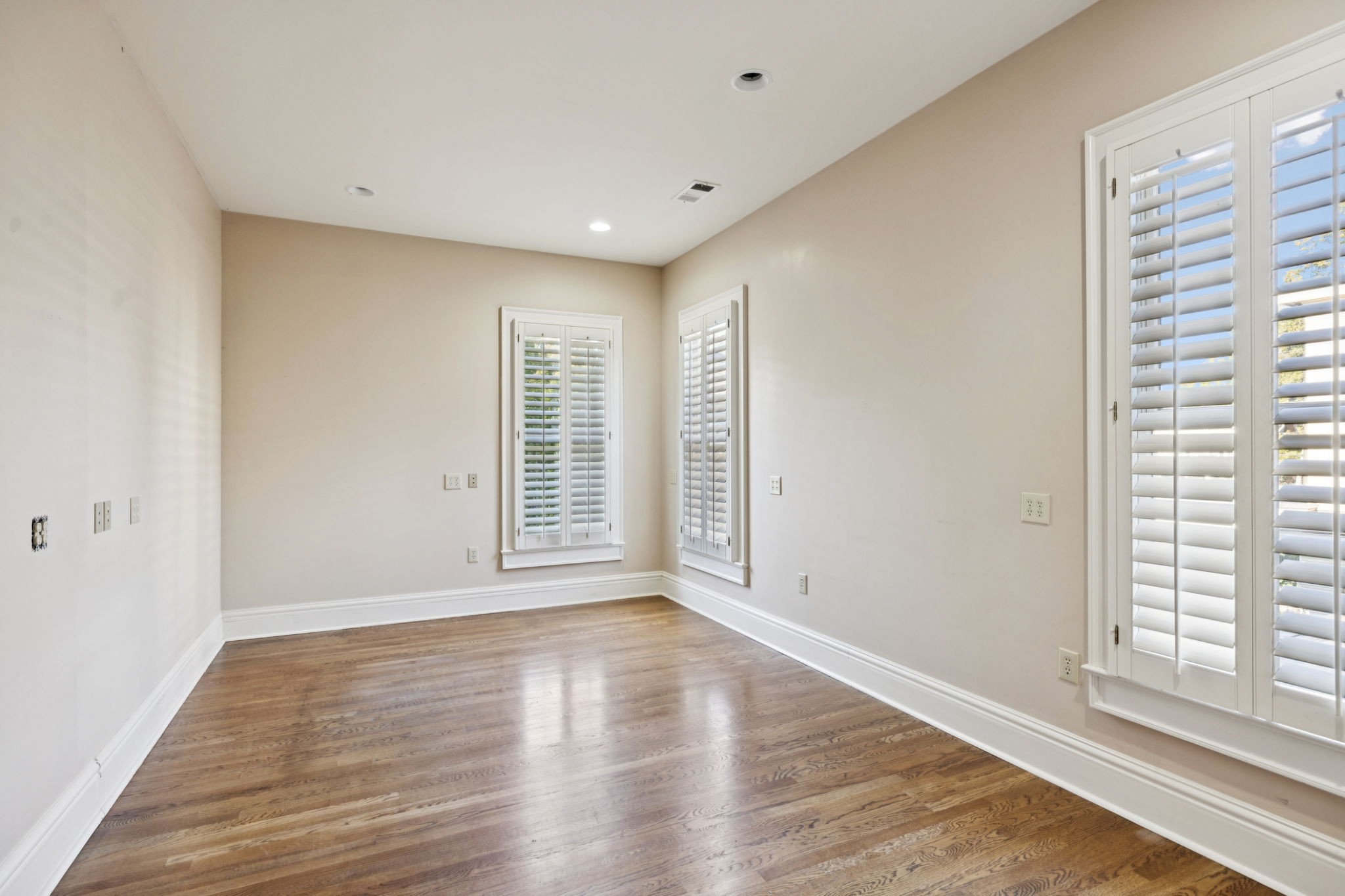 214 3rd Ave, S Franklin TN 37064