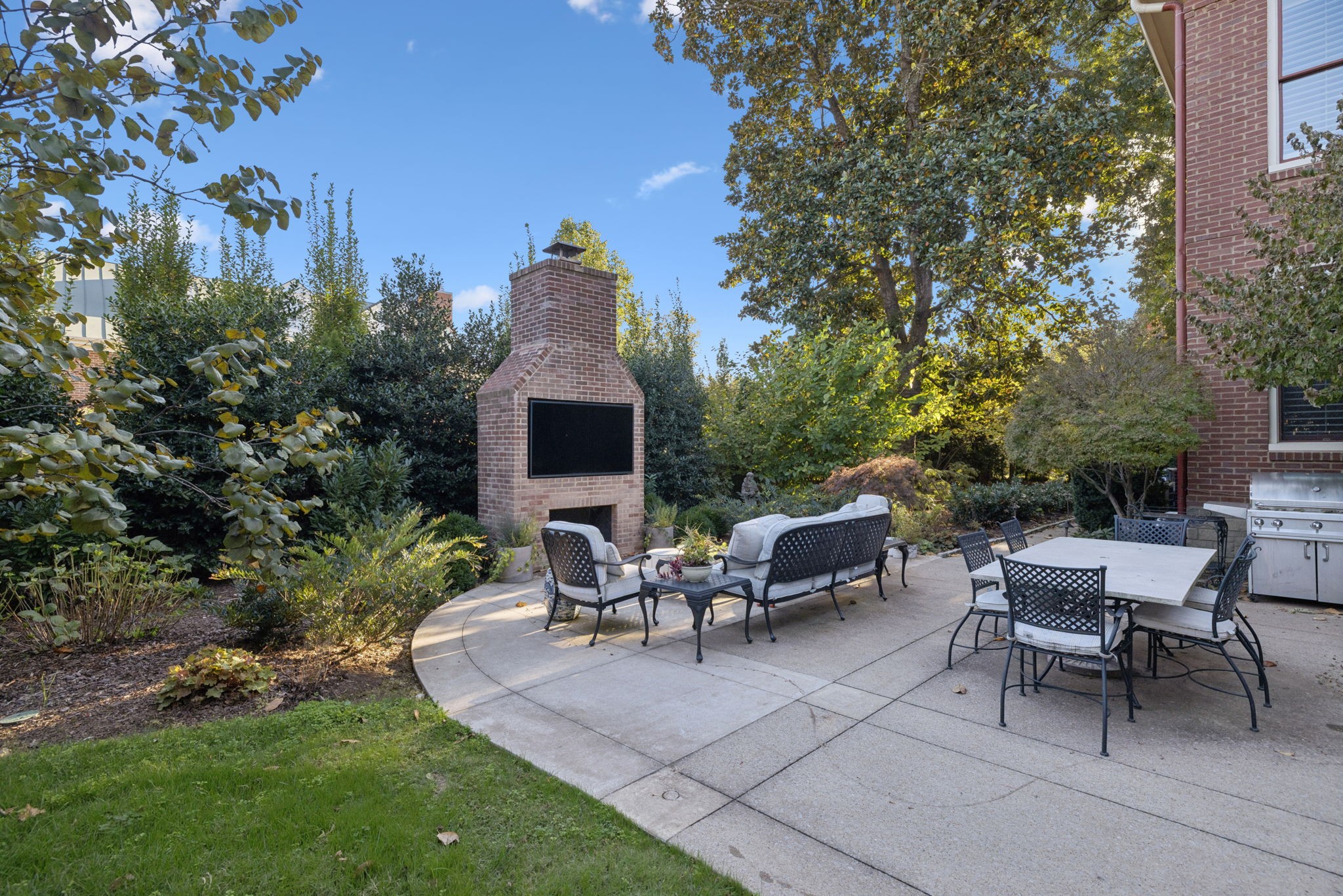 214 3rd Ave, S Franklin TN 37064