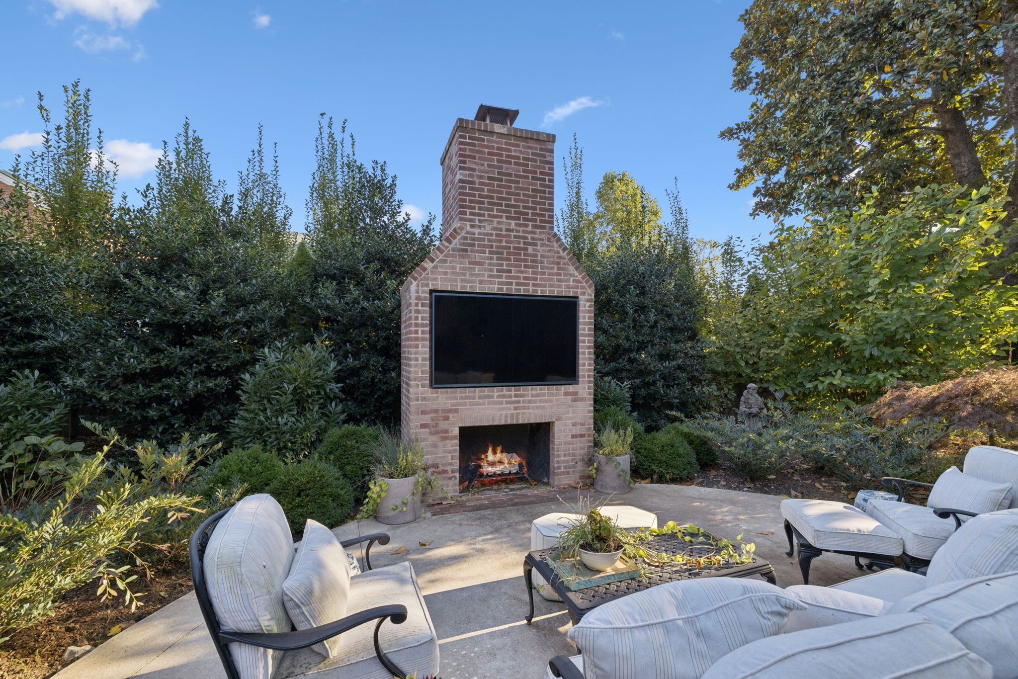 214 3rd Ave, S Franklin TN 37064