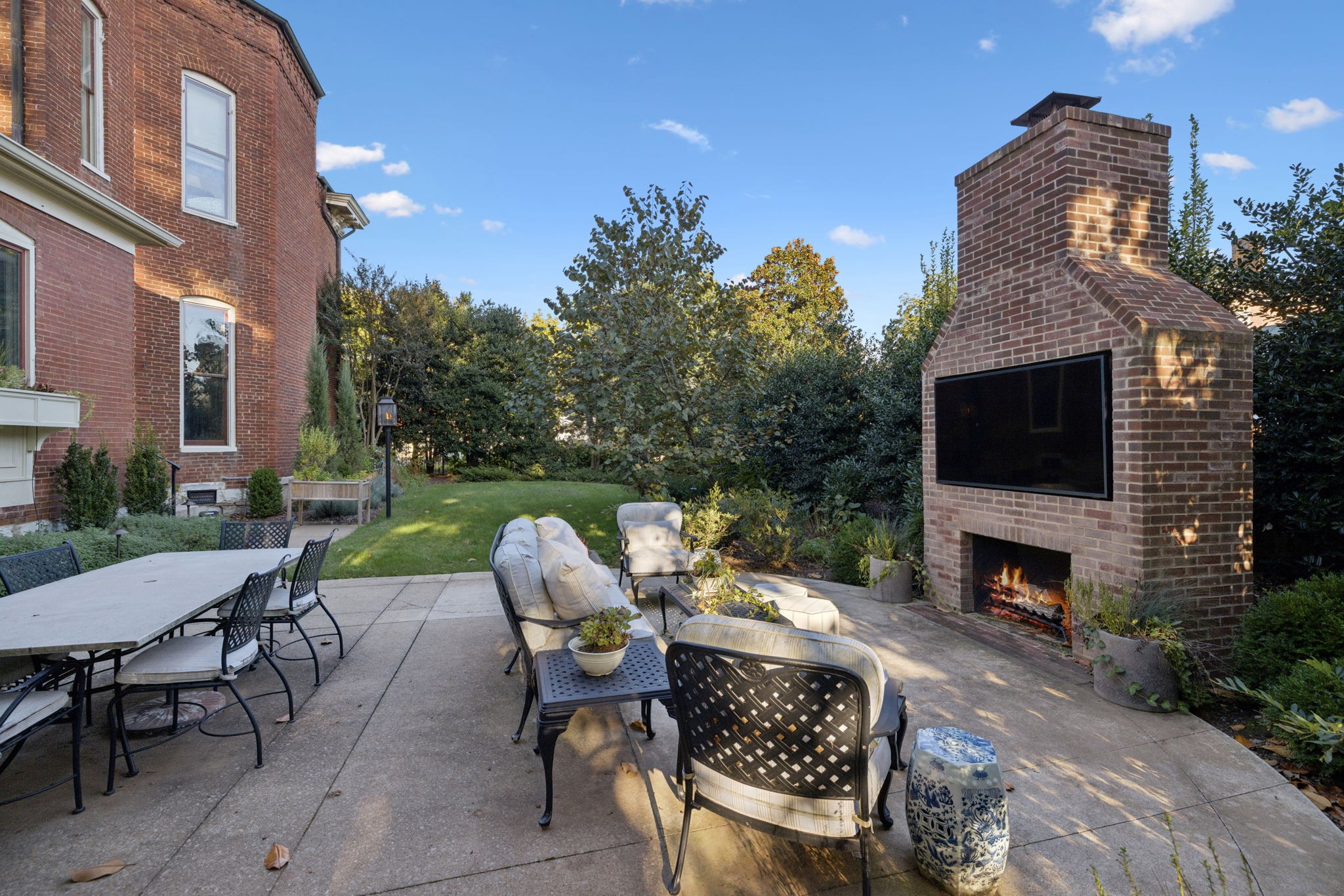 214 3rd Ave, S Franklin TN 37064