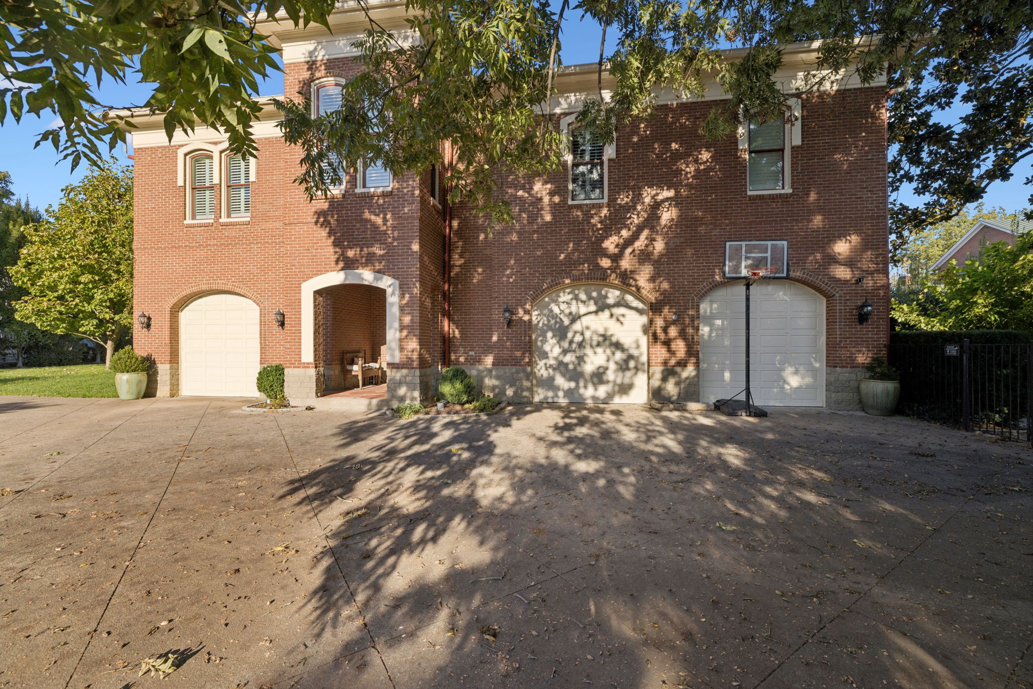 214 3rd Ave, S Franklin TN 37064
