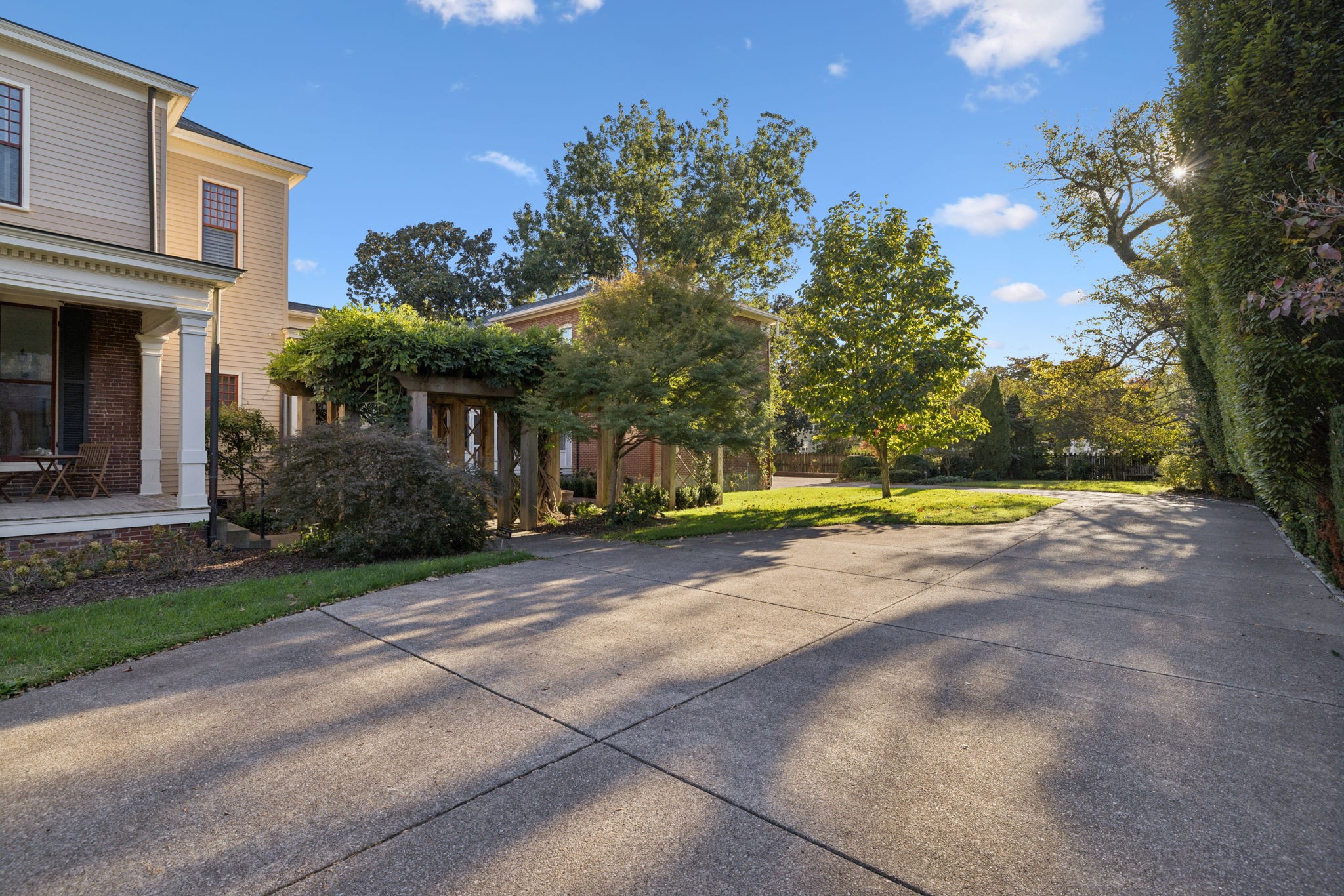214 3rd Ave, S Franklin TN 37064