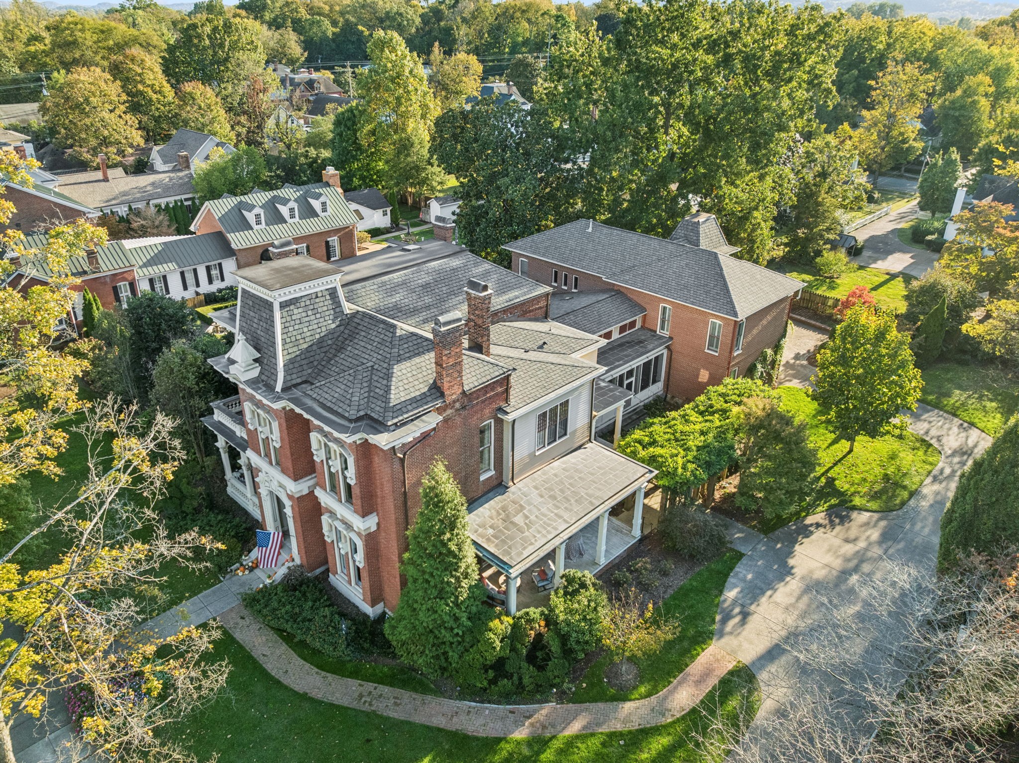 214 3rd Ave, S Franklin TN 37064