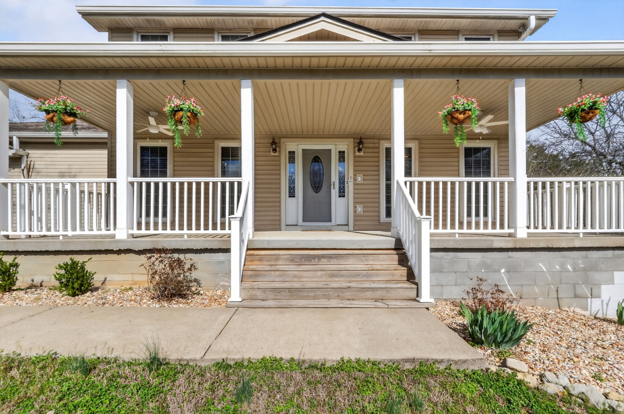 205 Bluegrass Circle Lebanon TN 37090
