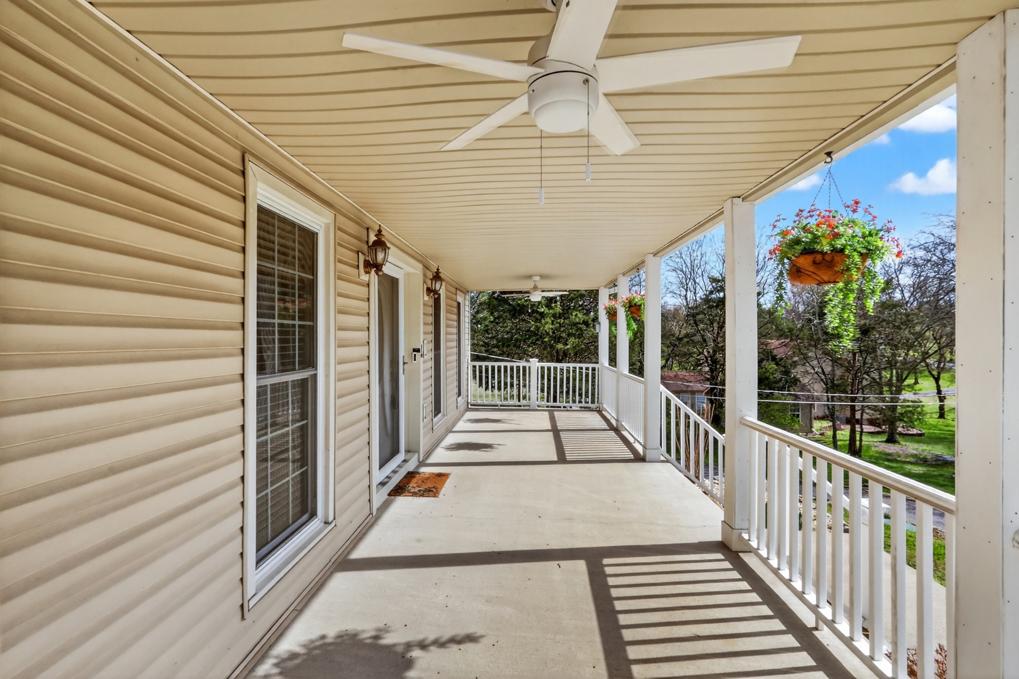 205 Bluegrass Circle Lebanon TN 37090